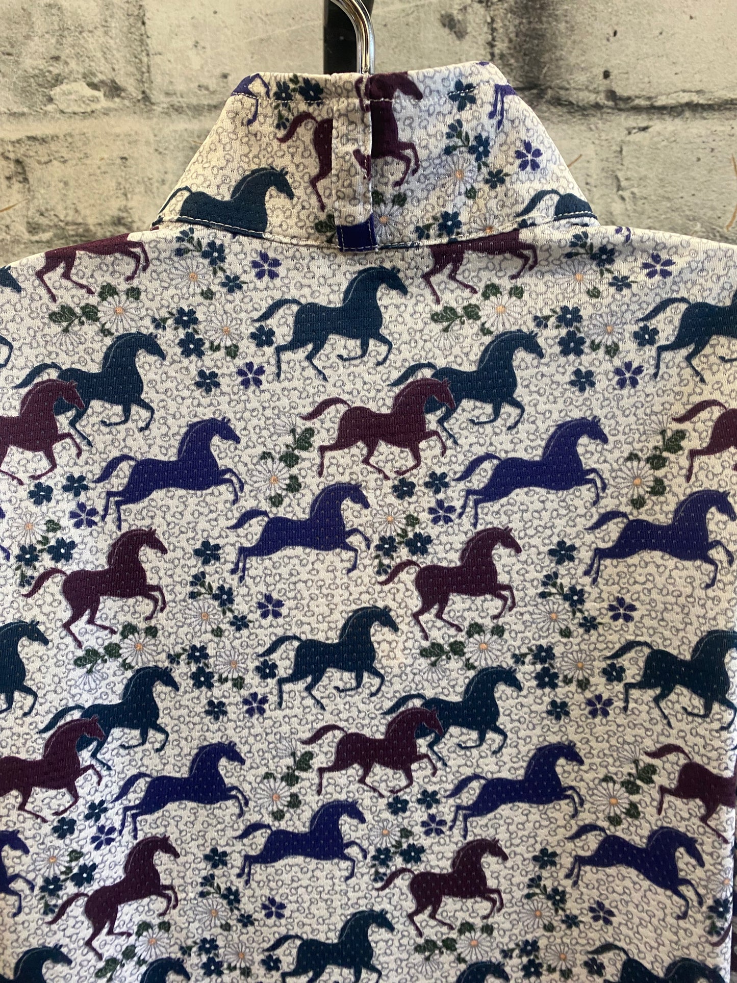 Kerrits 1/4 Zip LS Shirt Horse Print Childrens M