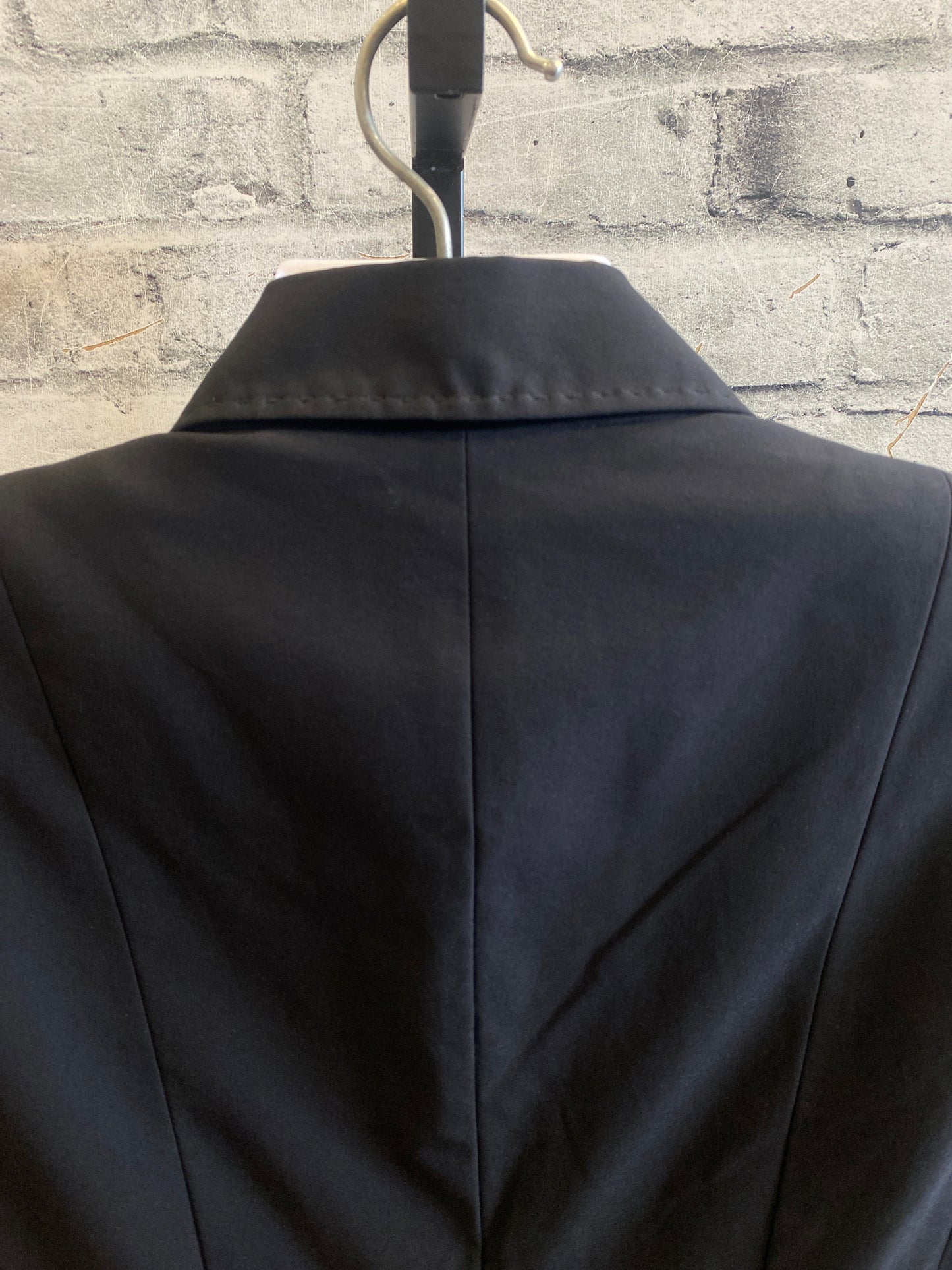 Asmar Show Jacket Black 6 - 3 buttons attached w/ pins