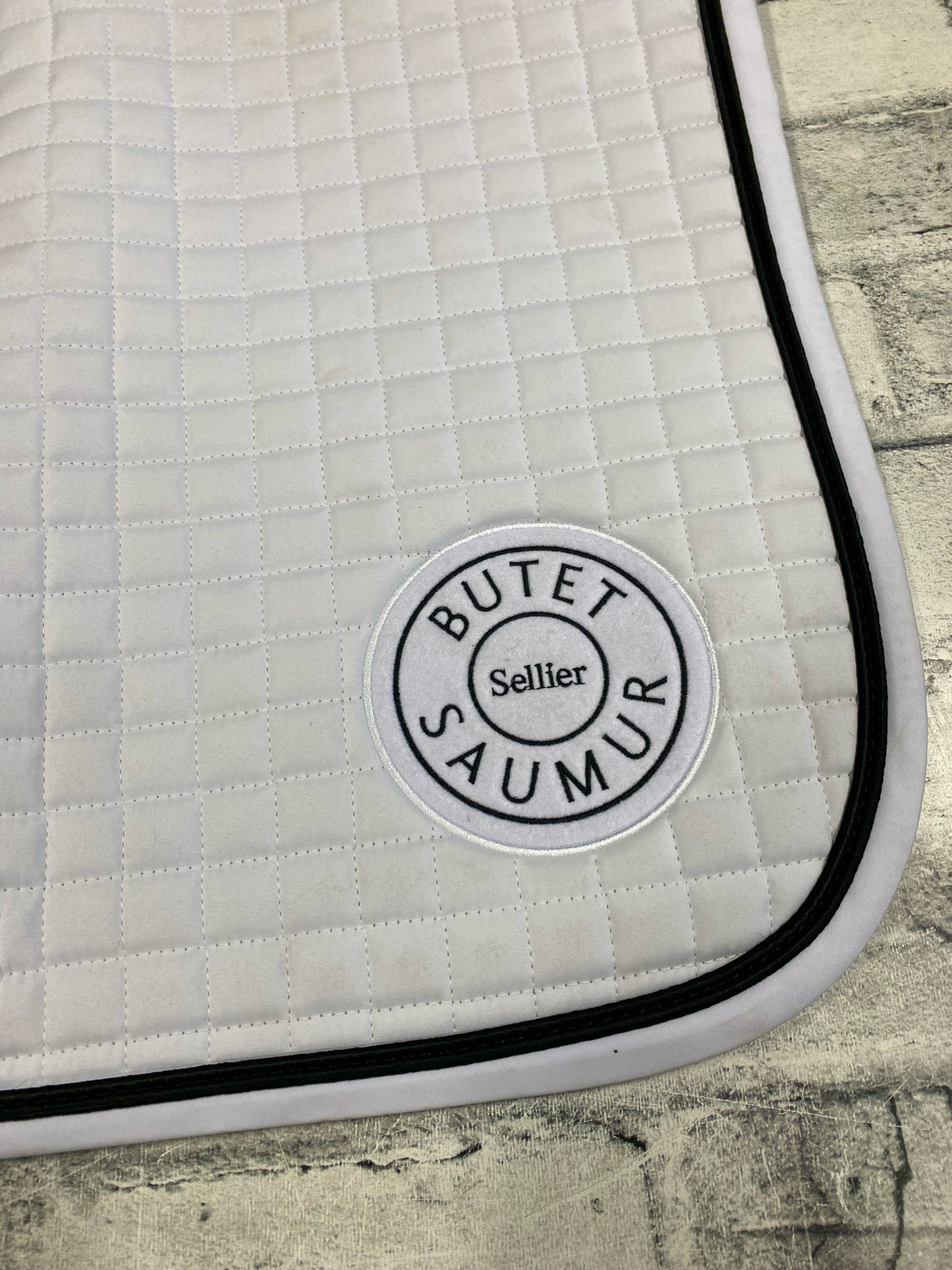 Butet AP Saddle Pad White