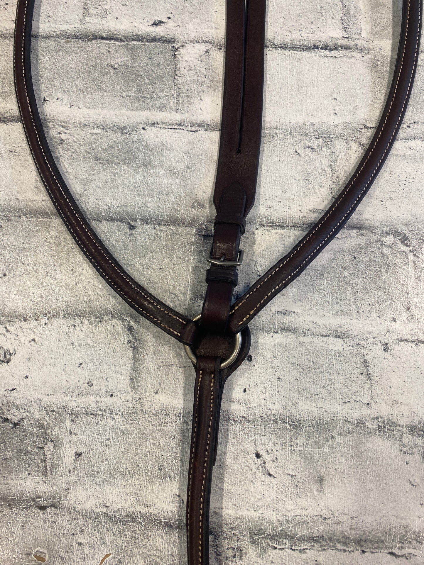 Equinavia Raised Brestplate w/Running Brown F