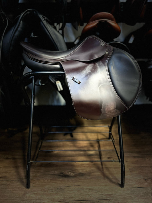 18" 2010 Amerigo CC Saddle