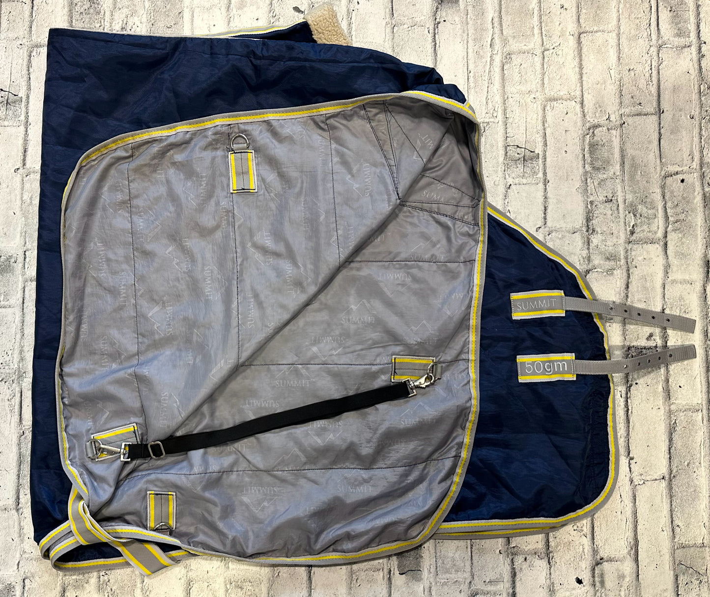 78" Summit Calor 50g Stable Blanket Navy/Yellow