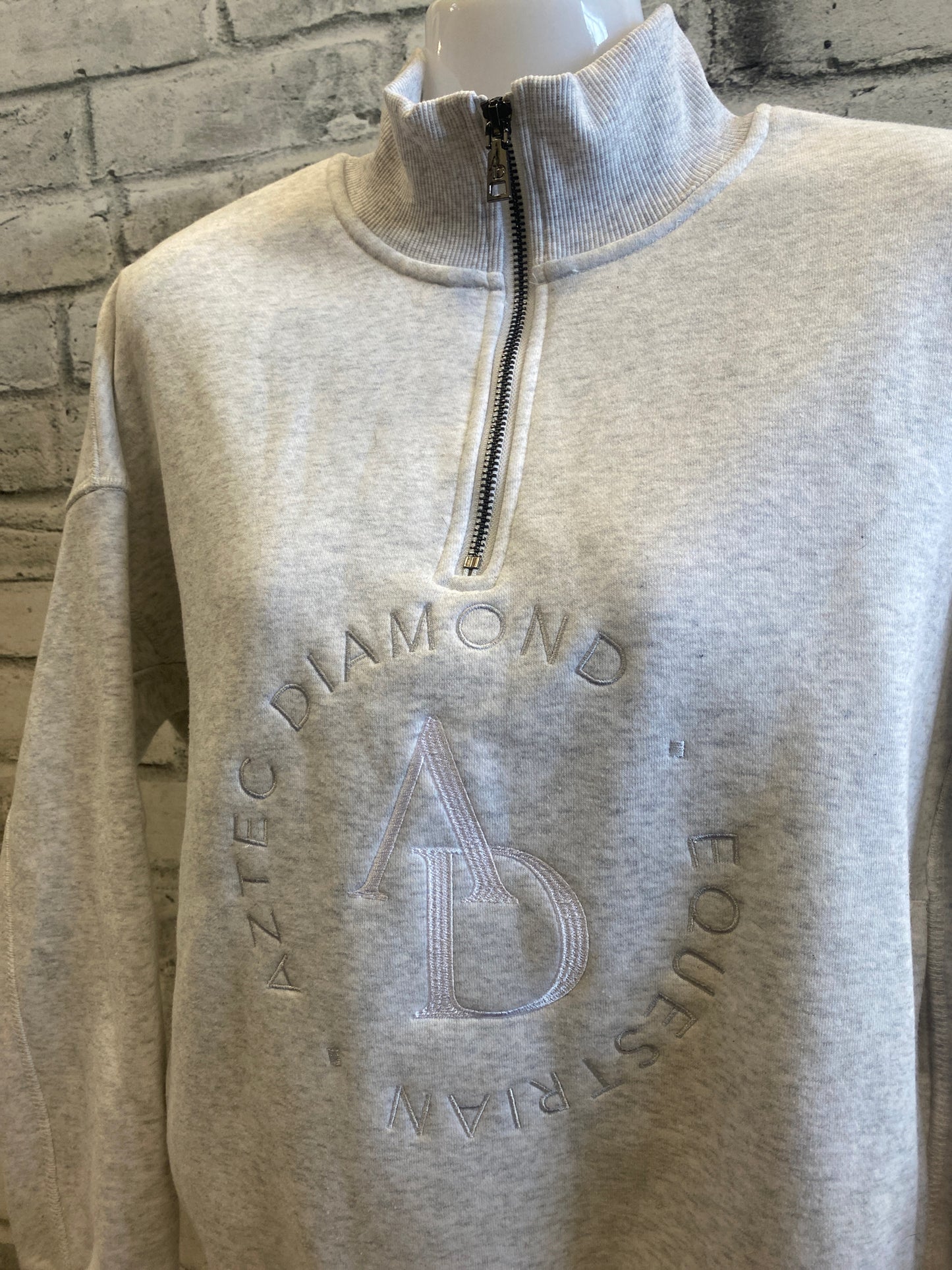 Aztec Diamond Equestrian 1/2 Zip Sweater Grey M
