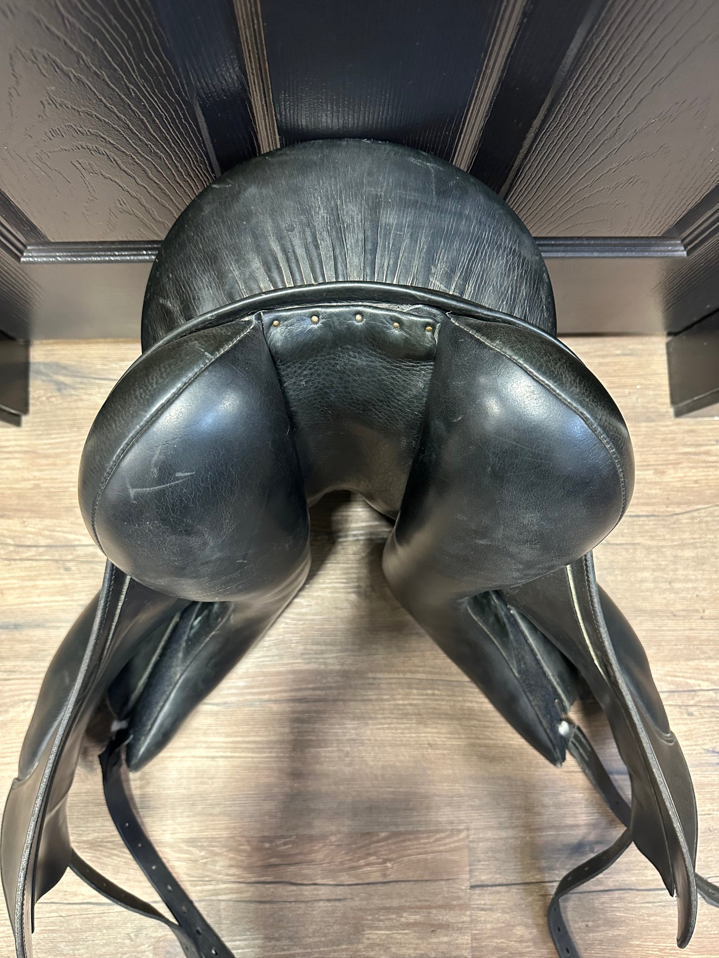 17" DK Monoflap Dressage Saddle