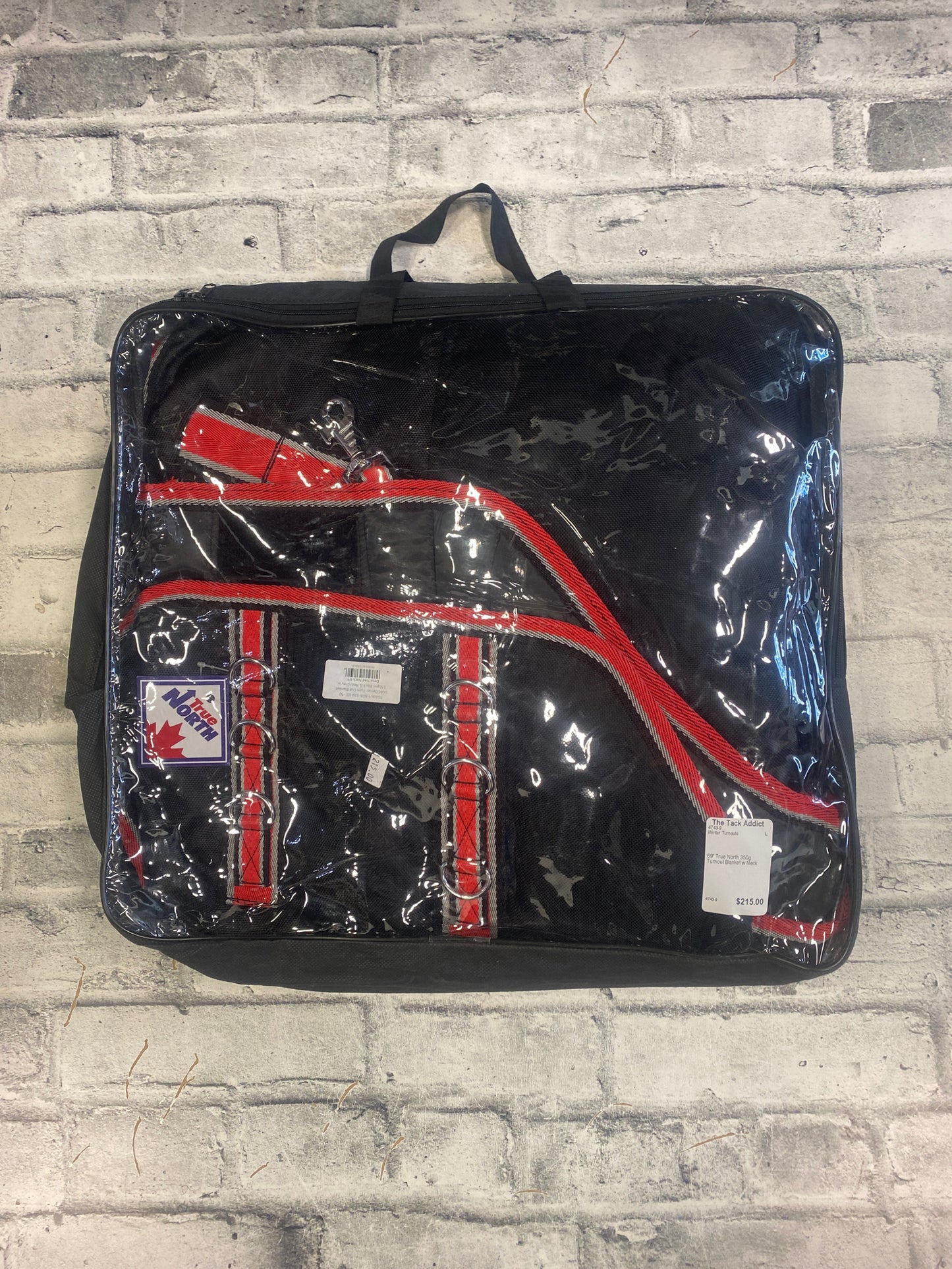 69" True North 350g Turnout Blanket w Neck Black/Red