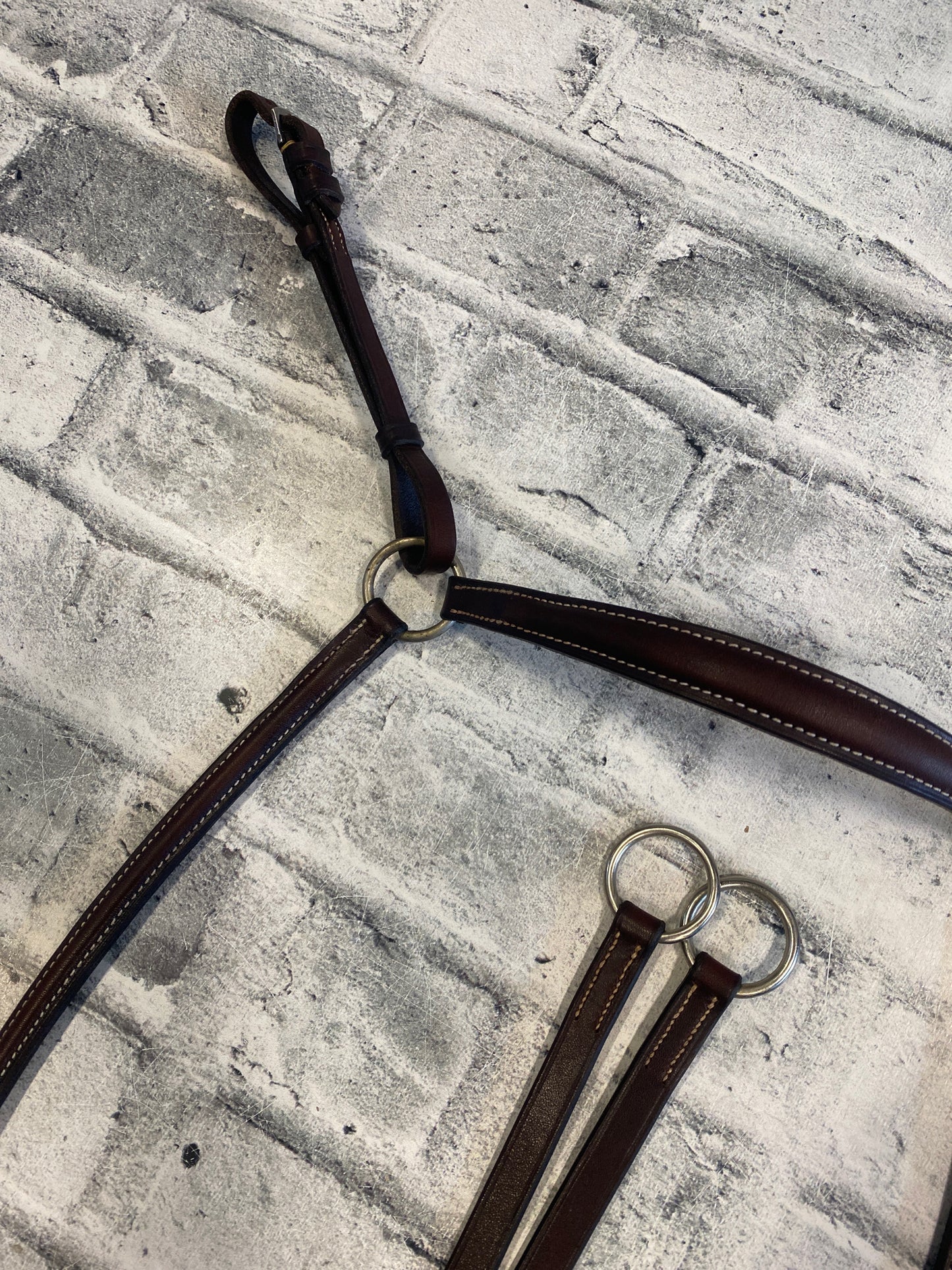 Equinavia Raised Brestplate w/Running Brown F