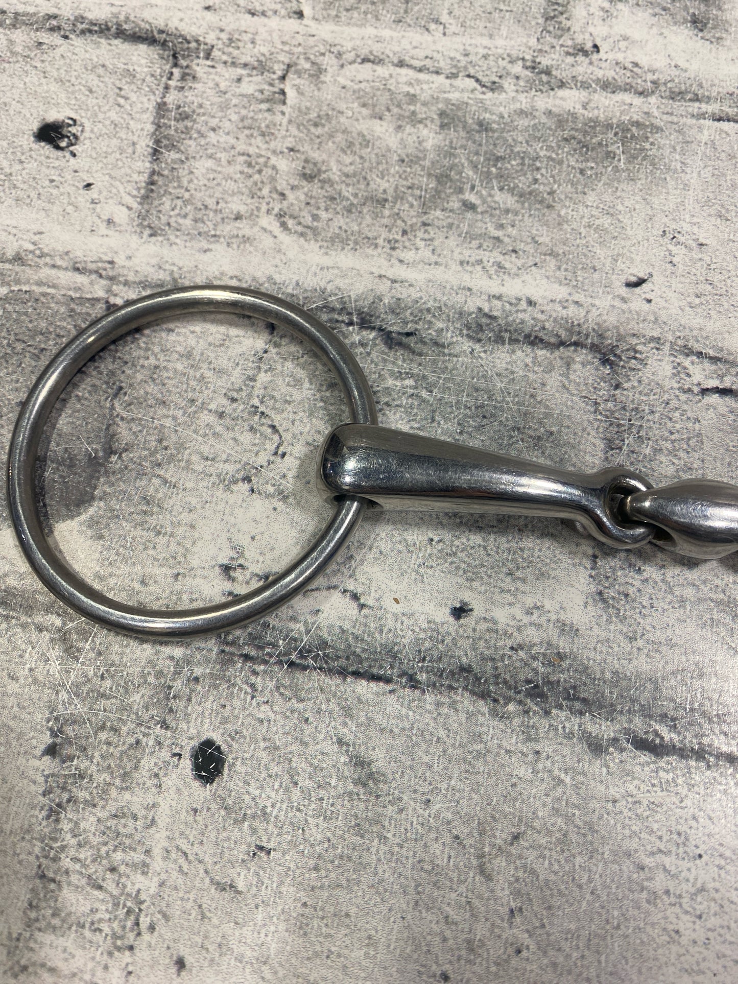 5.5" Loose Ring w/ Lozenge