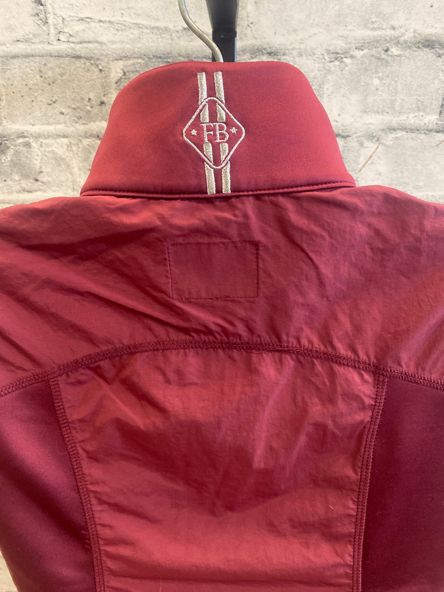 Felix Buhler Technical Vest Maroon S