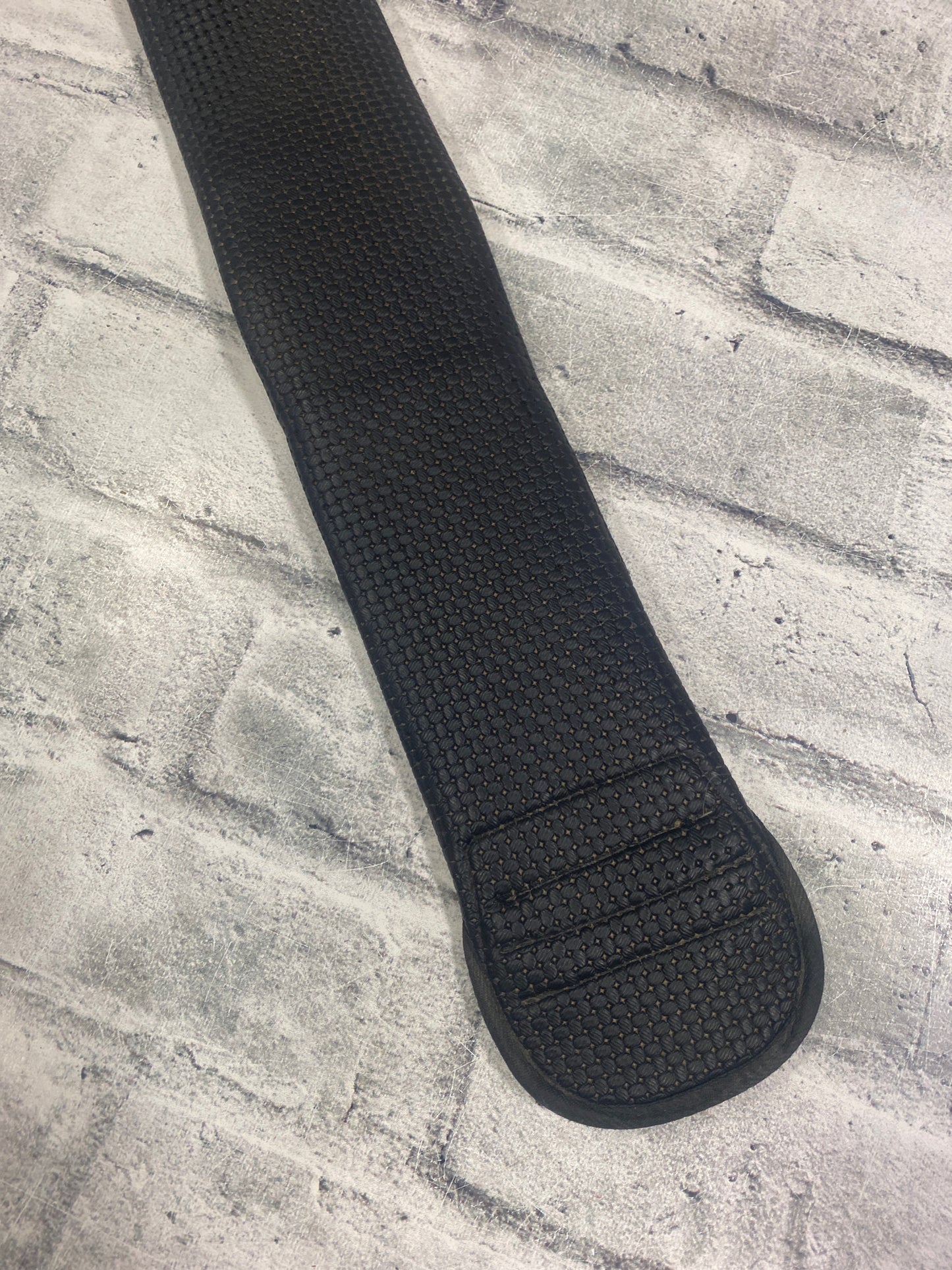 22" Wintec Neoprene Dressage Girth Black