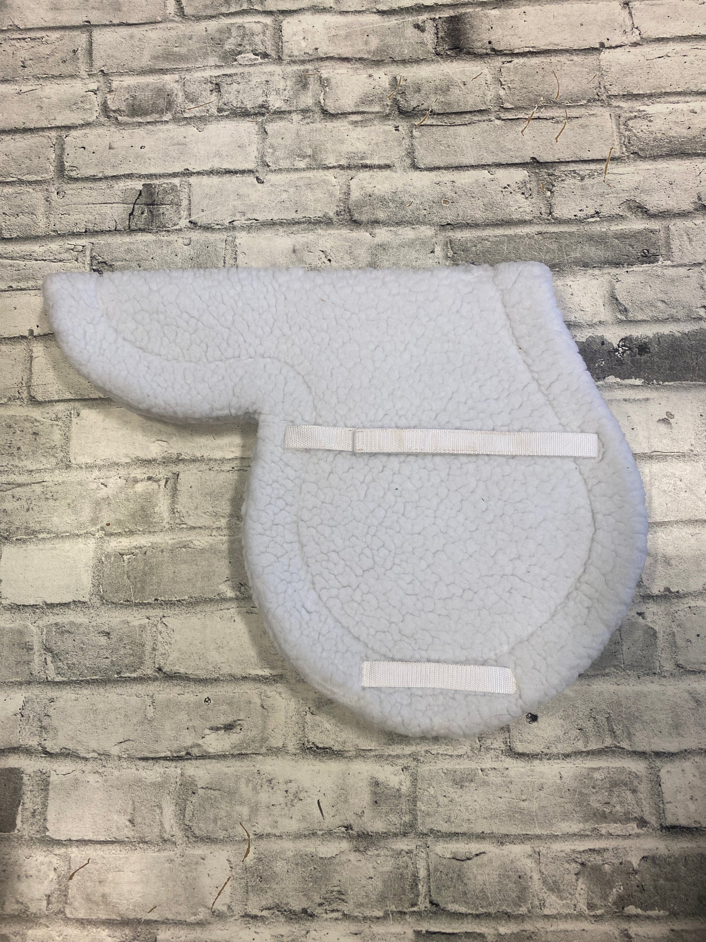 Medallion Fleece Shaped Pad White