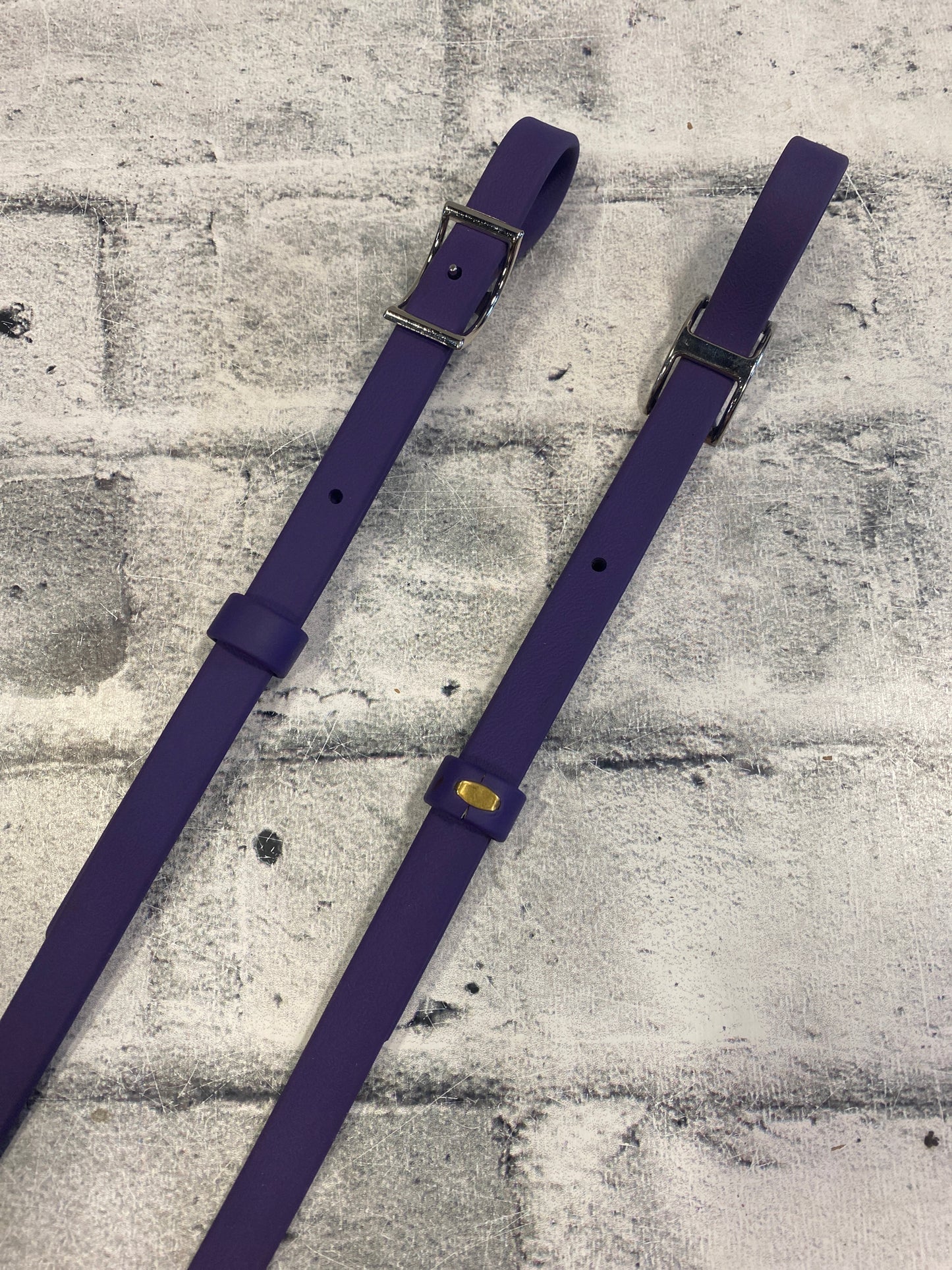 Rubber Barrel Reins Purple/Black