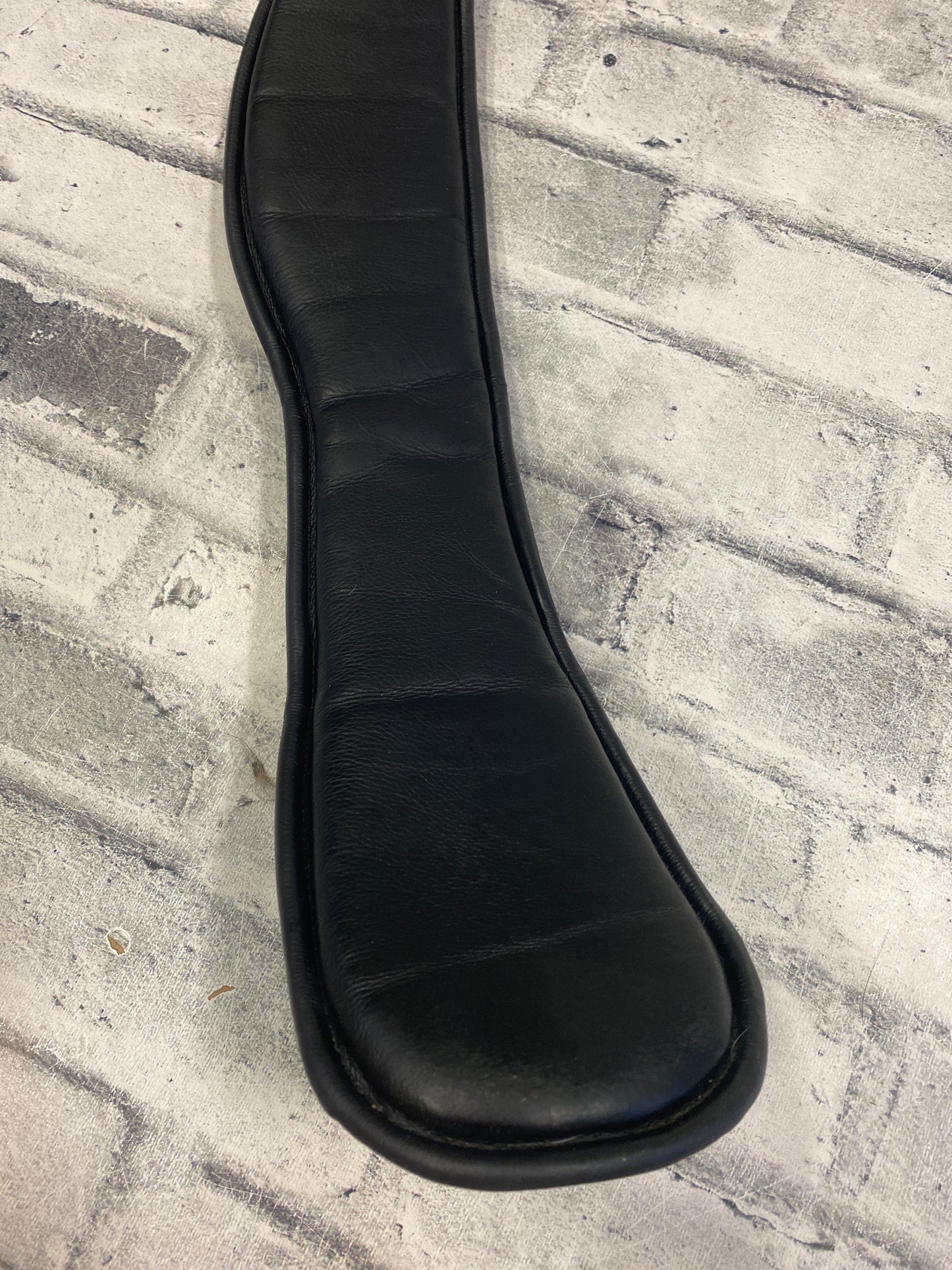 28" Nunn Finer Piaffe Dressage Girth Black
