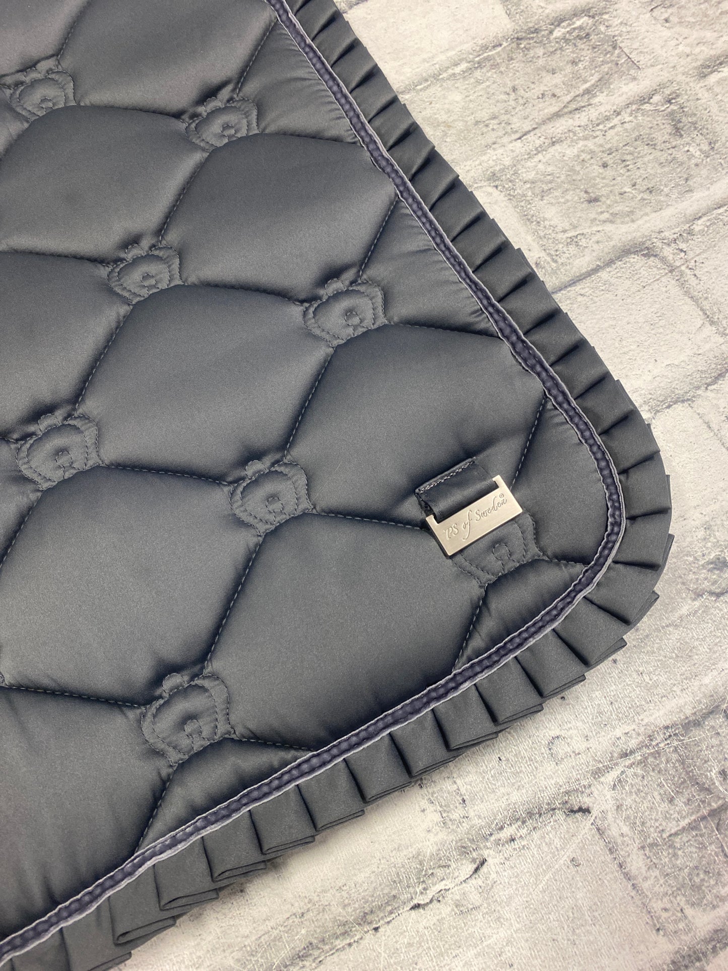 PS of Sweeden Dressage Pad Grey/Ruffle Full