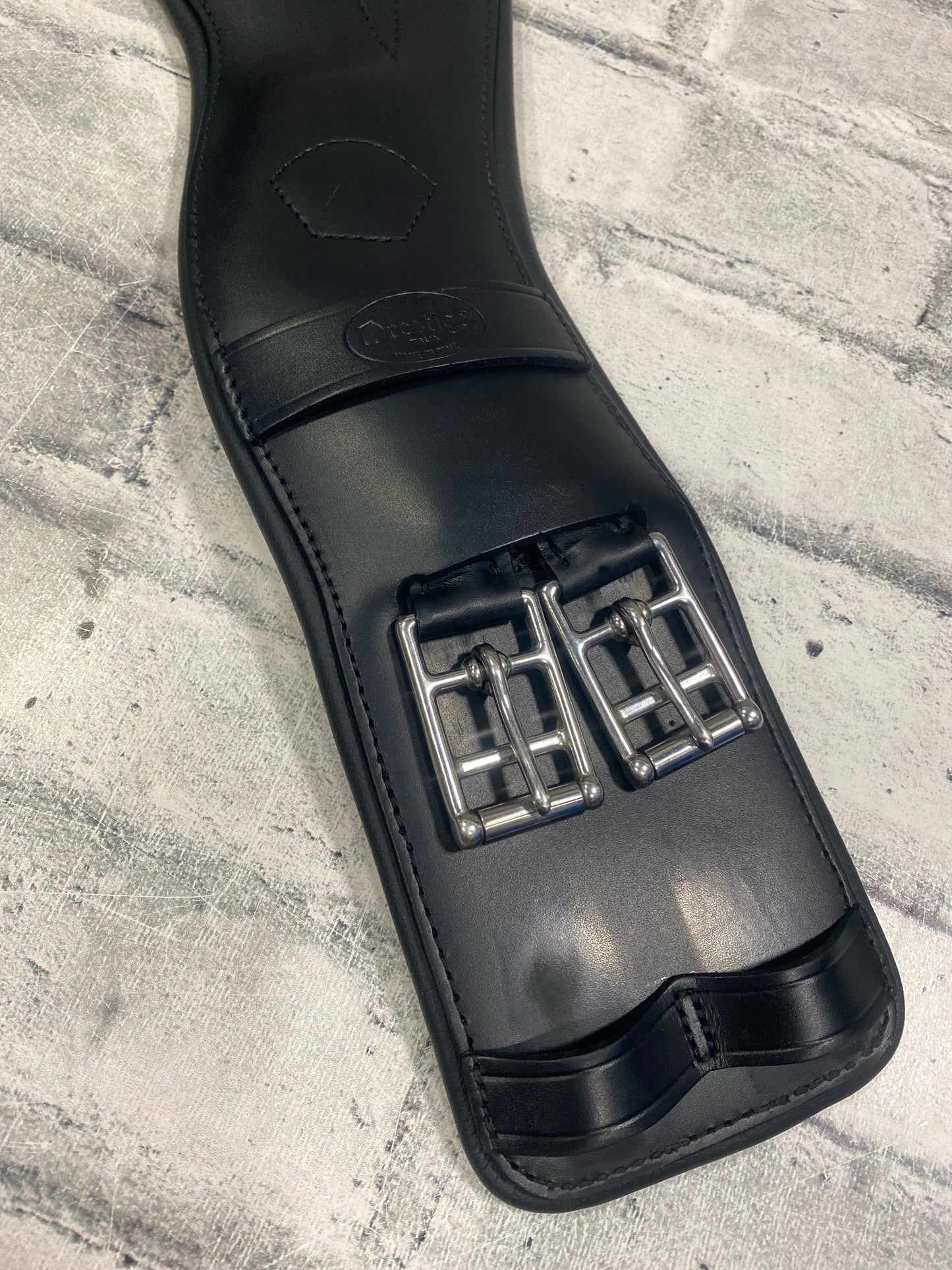 26" Prestige Anatomic Dressage Girth Black