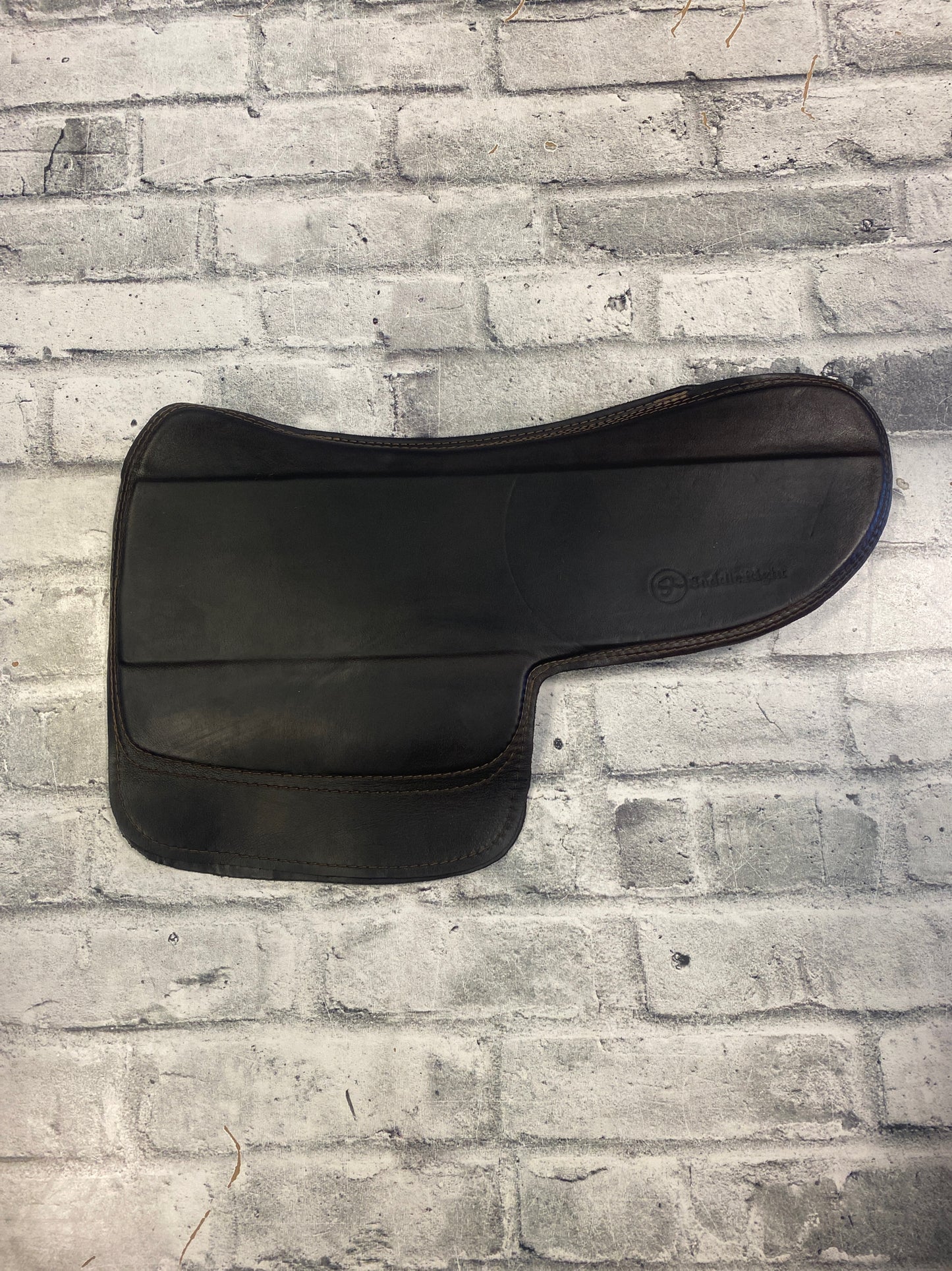 Saddle Right Glove Leather Half Pad 21"