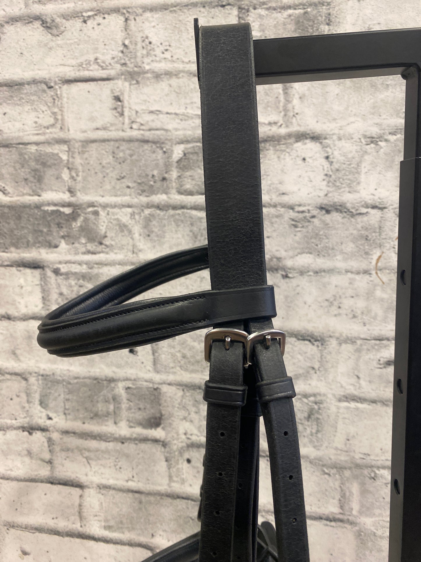 Dressage Bridle w/Crank Noseband w/Reins Black F