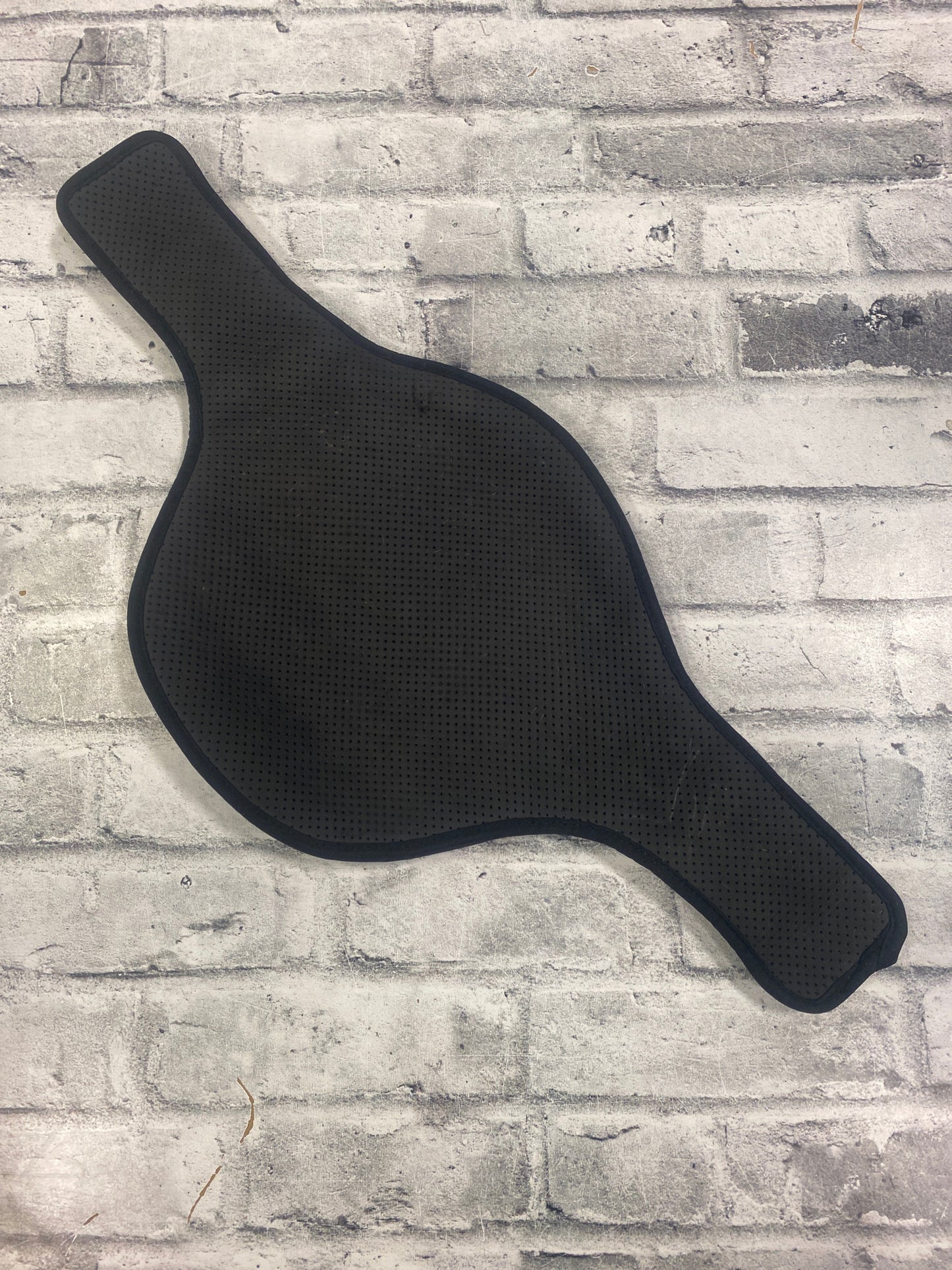 22" Majyk Equipe Superhorse Stud Girth Black