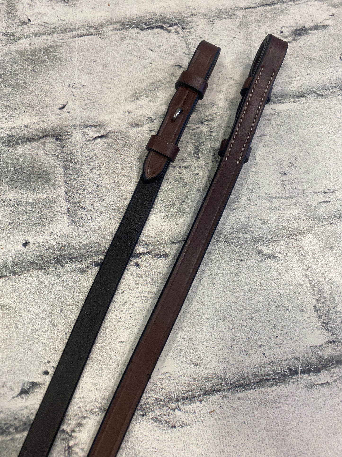 Val du Bois Leather Curb Reins Brown