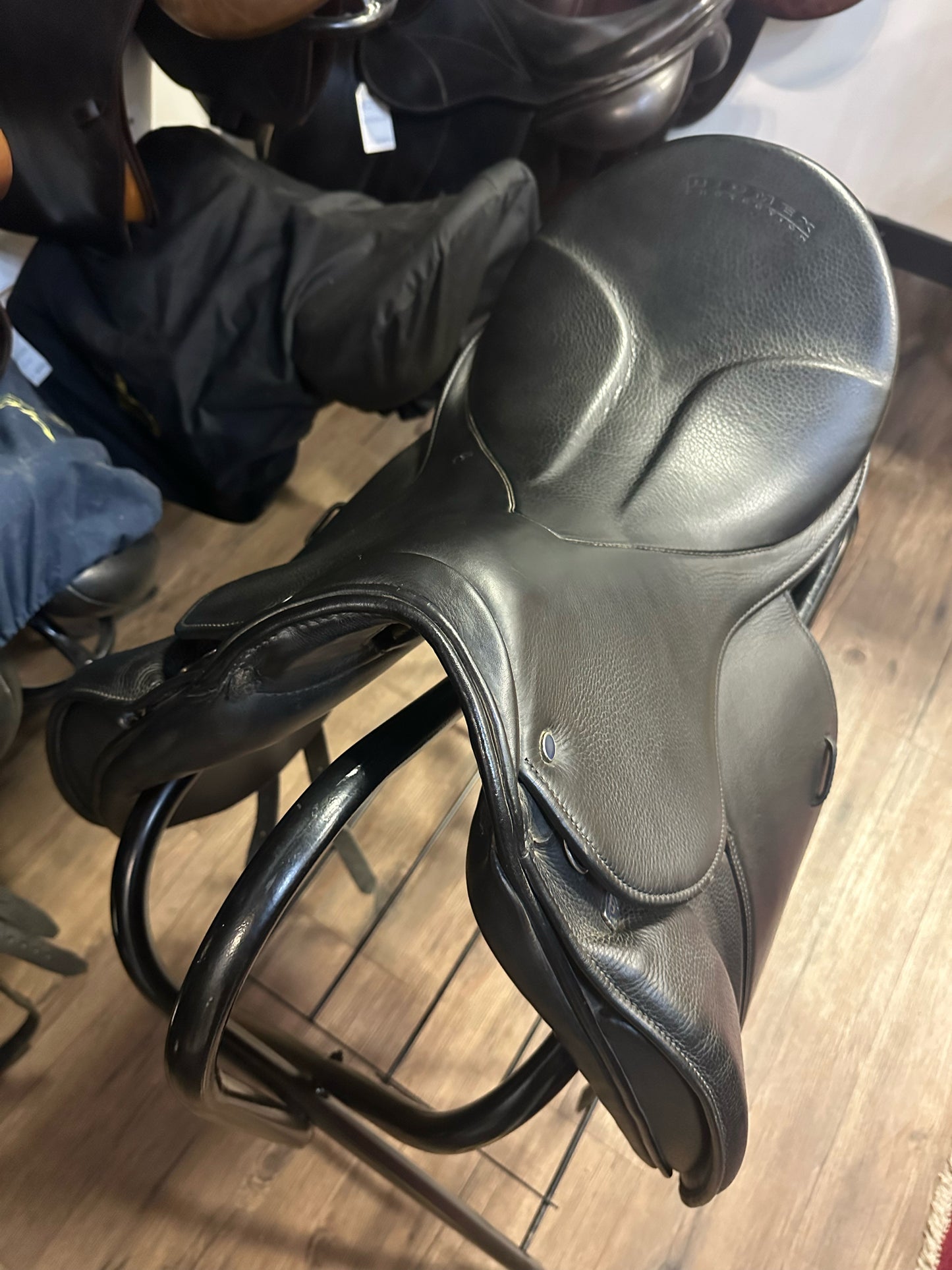 17.5" Stubben Maestoso de luxe Dressage Saddle