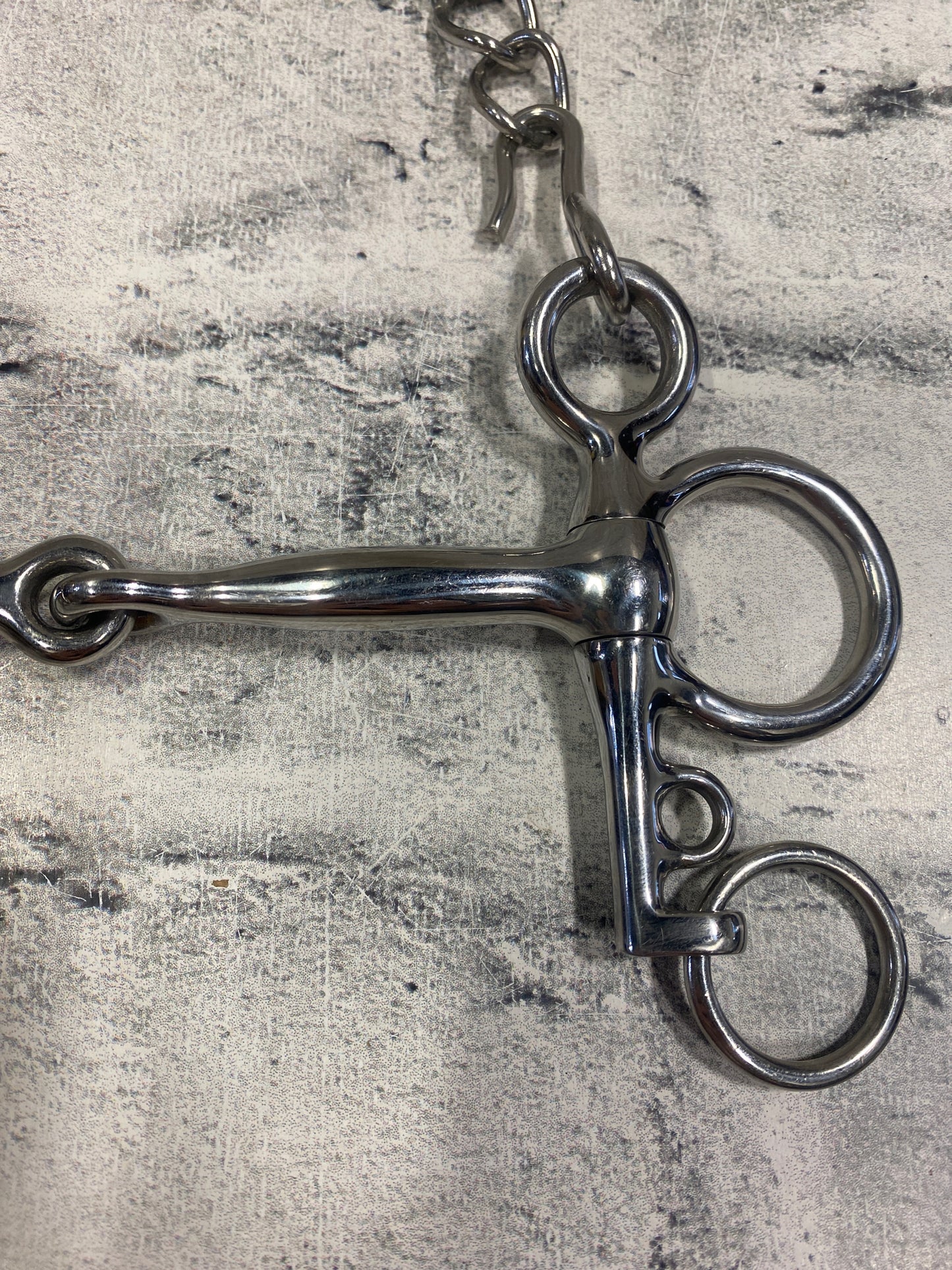 5" Pellham w/ Chain