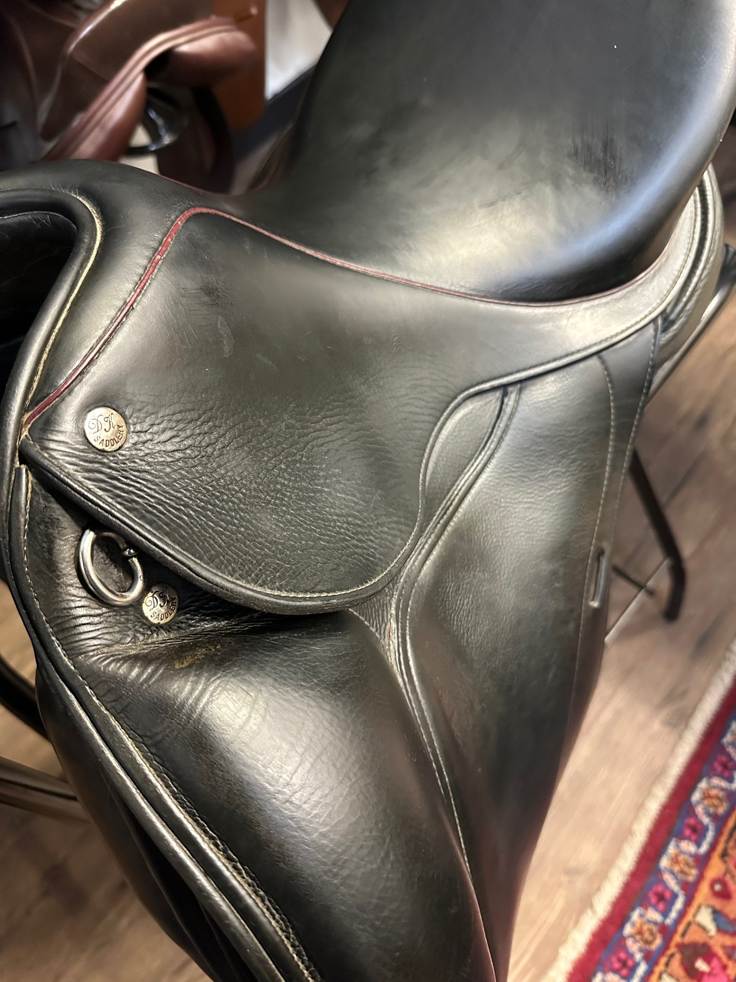 17" DK Monoflap Dressage Saddle