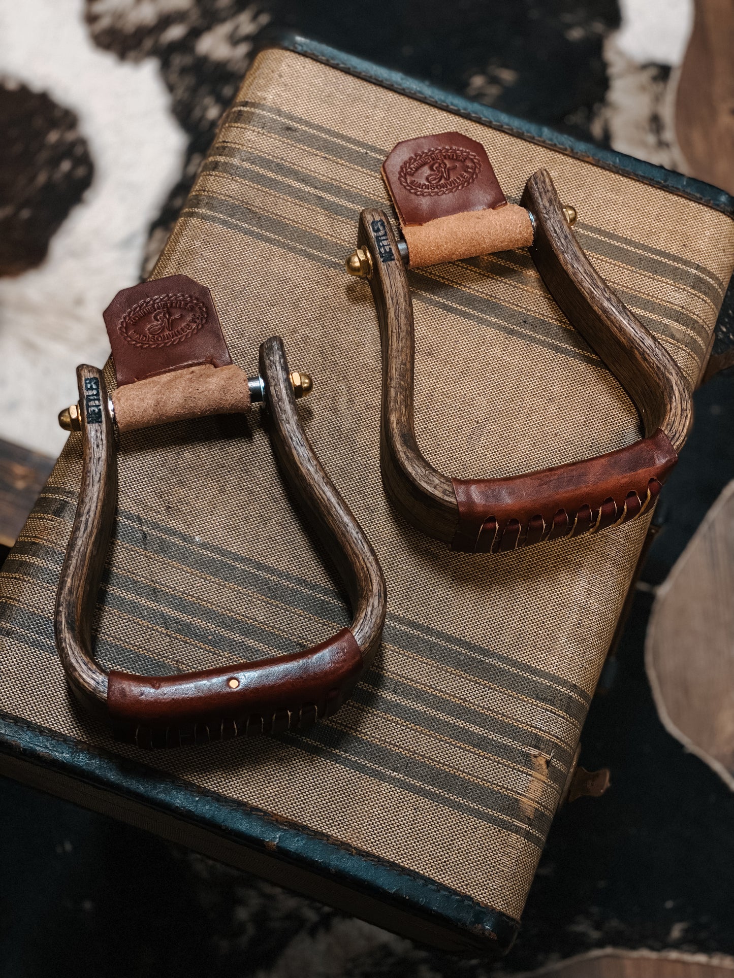 Nettles Flat Bottom Stained Stirrups