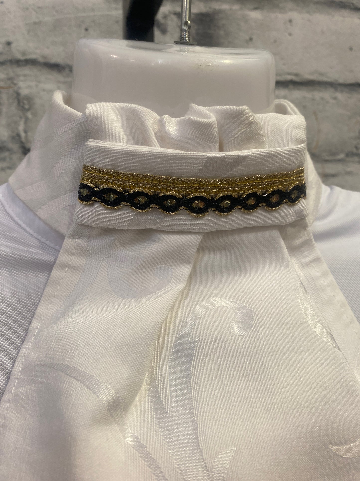 Klip Klop Kreations Choker Stock Tie - Black & Gold