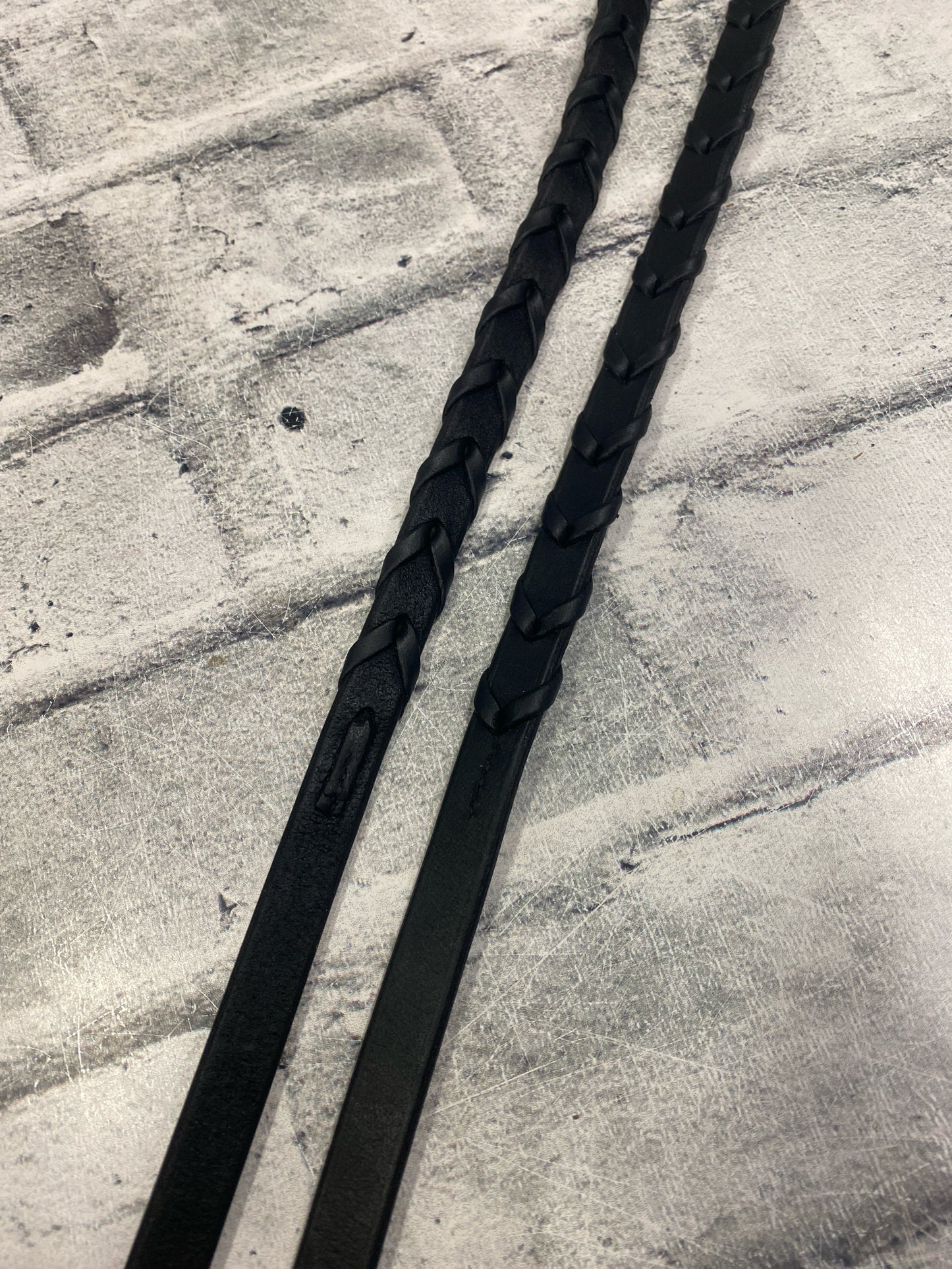 Laced Reins Black