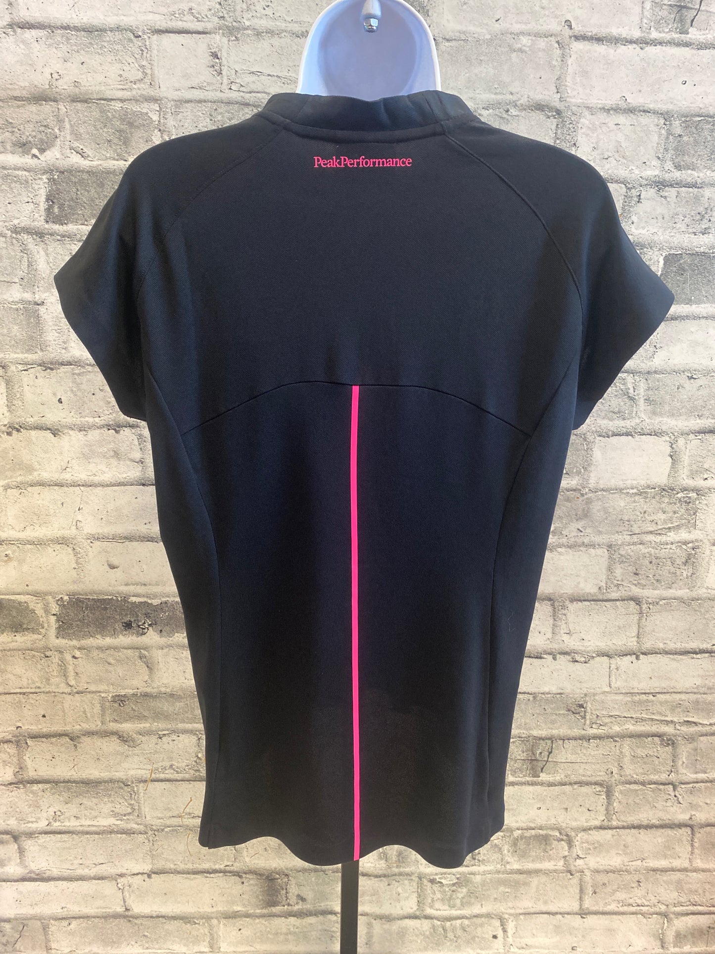 Peak Performance 1/2 Zip SS Shirt Black/Pink L NEW