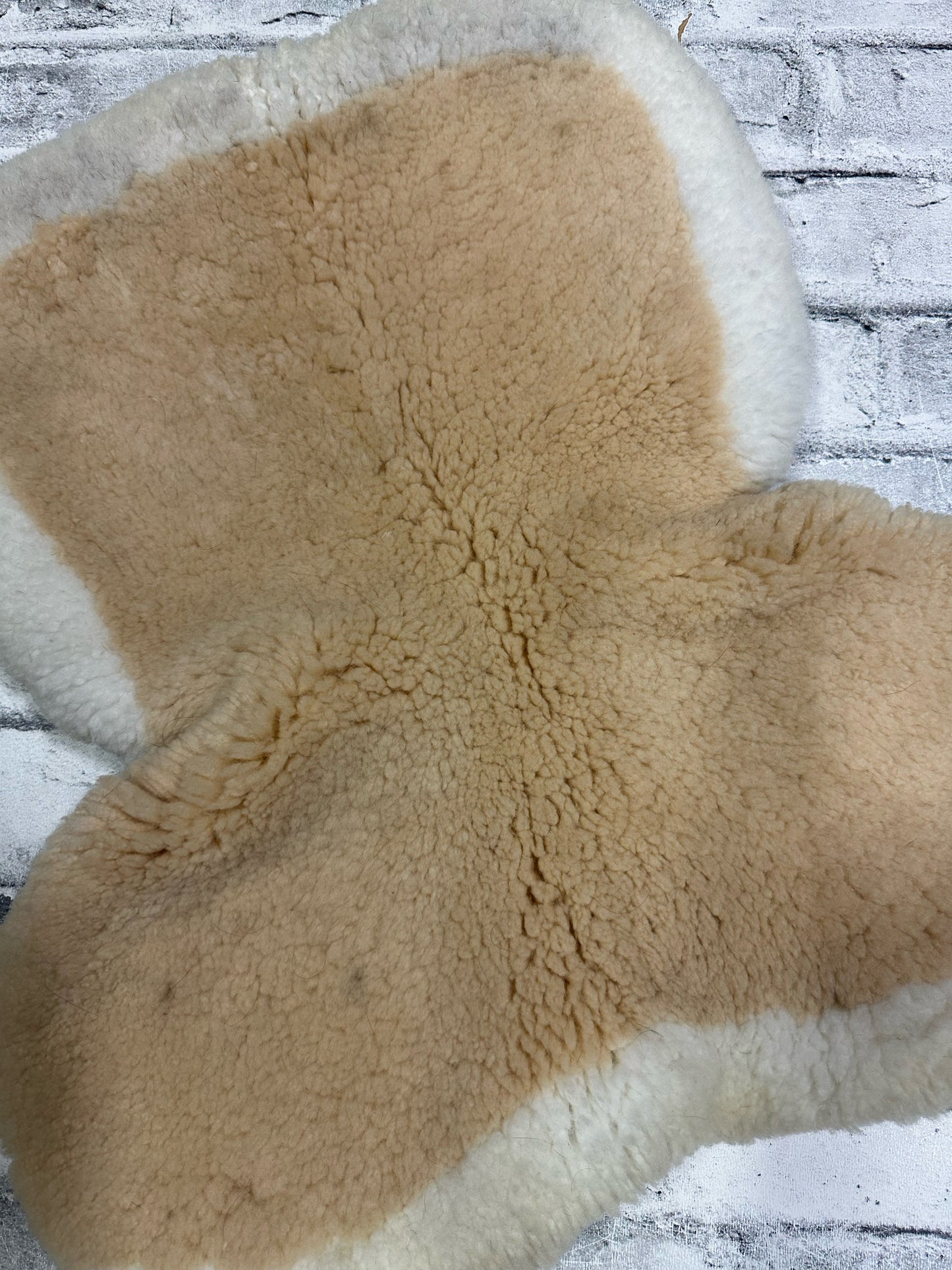 FleeceWorks Sheepskin Half Pad White L