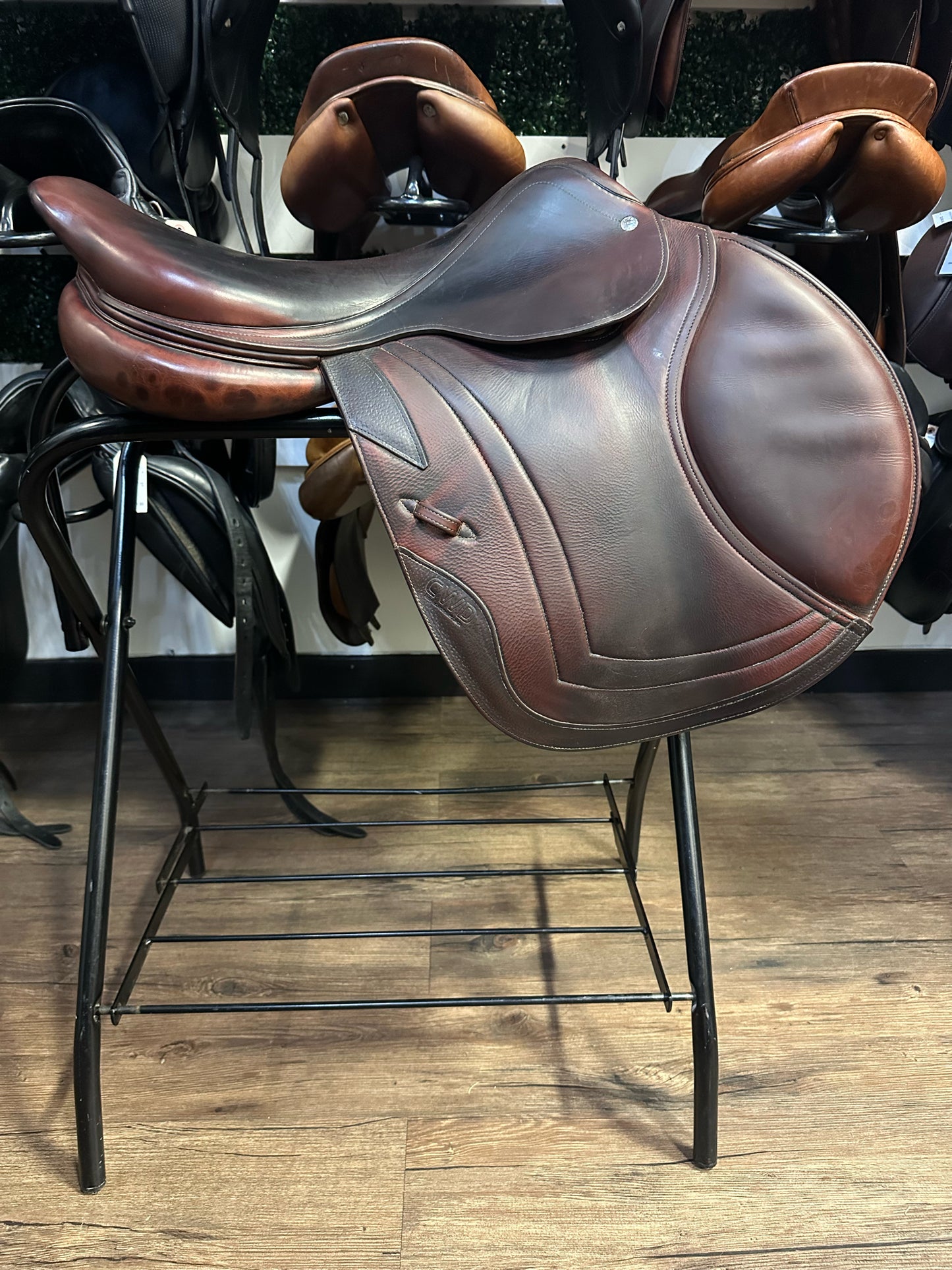 18.5" 2012 CWD CC Saddle SE02 4C Flap