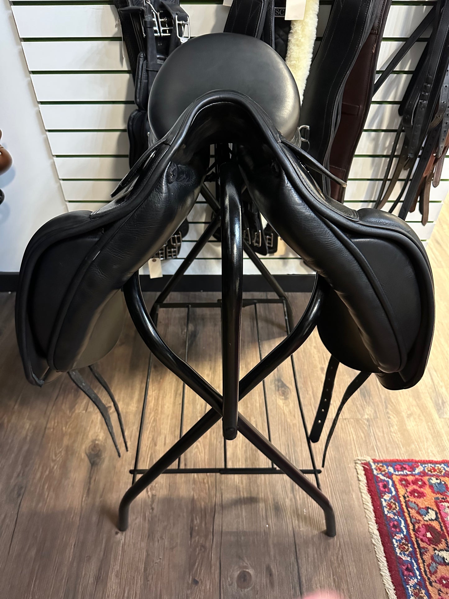 17" 2008 Prestige Optimax Dressage Saddle