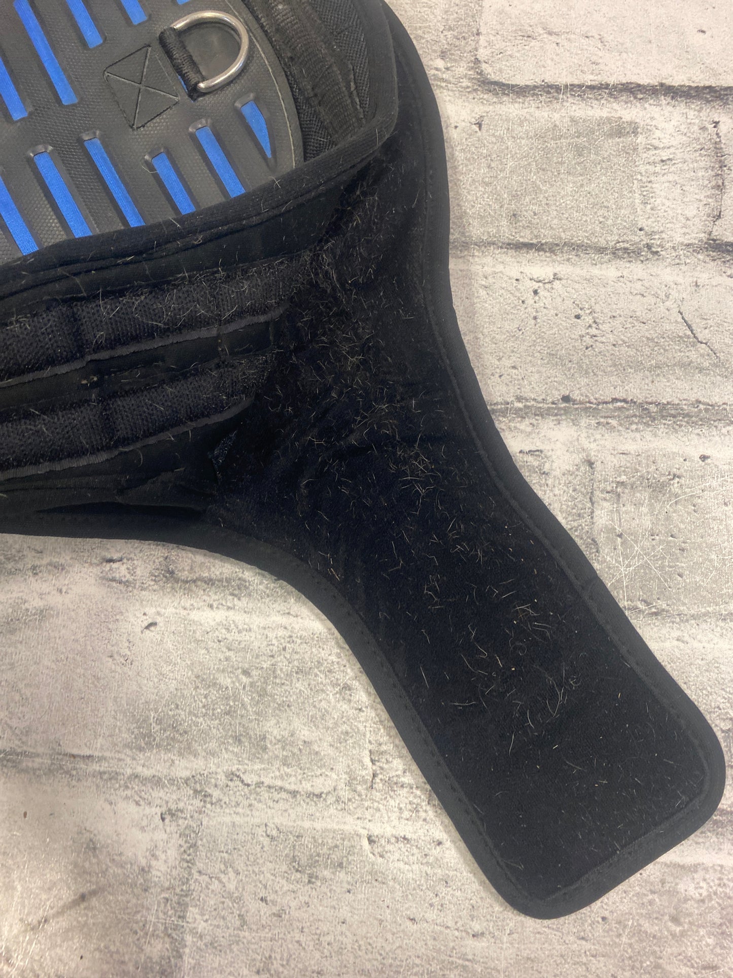 22" Majyk Equipe Superhorse Stud Girth Black