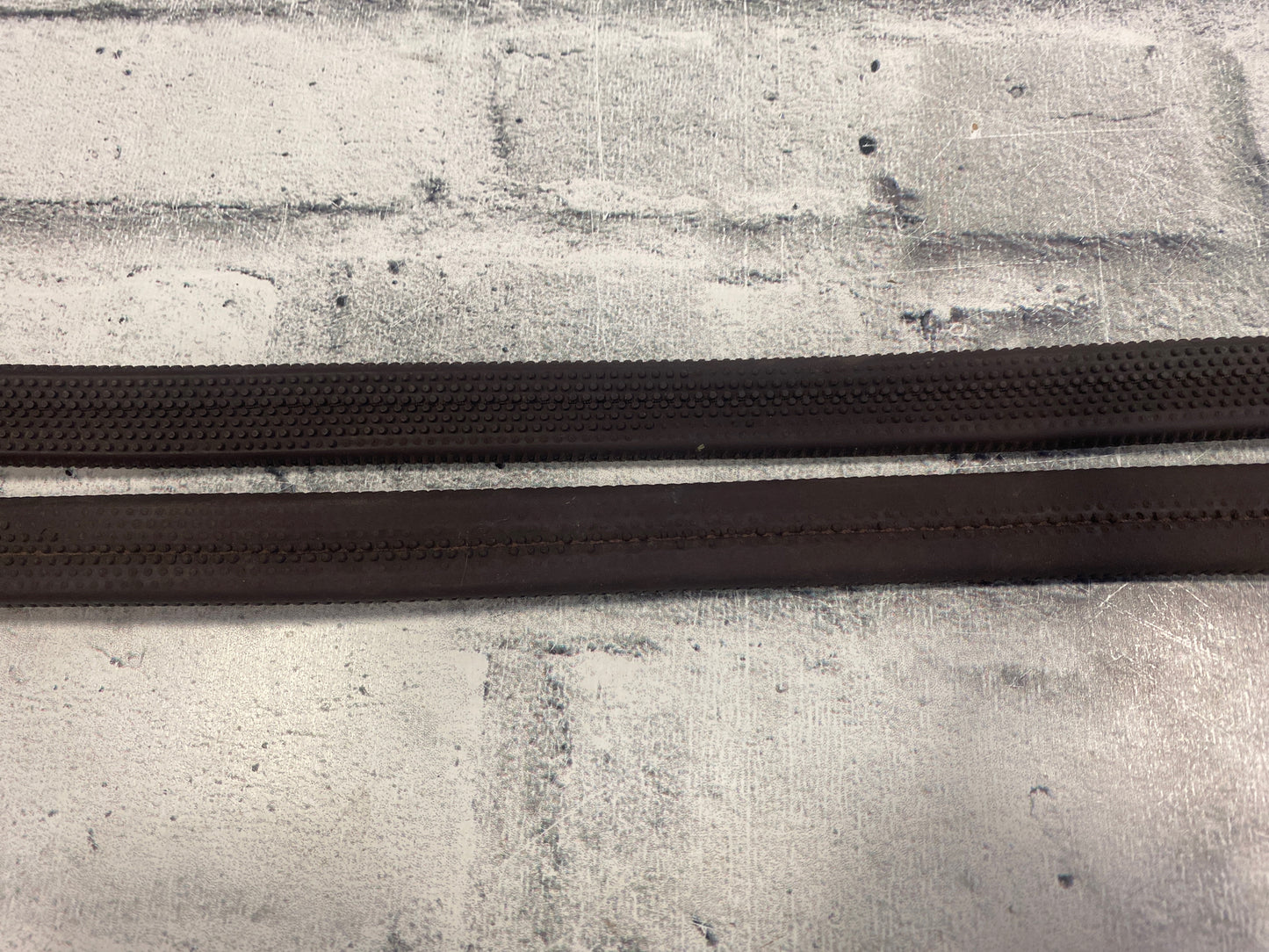 Kris Rubber Reins Brown