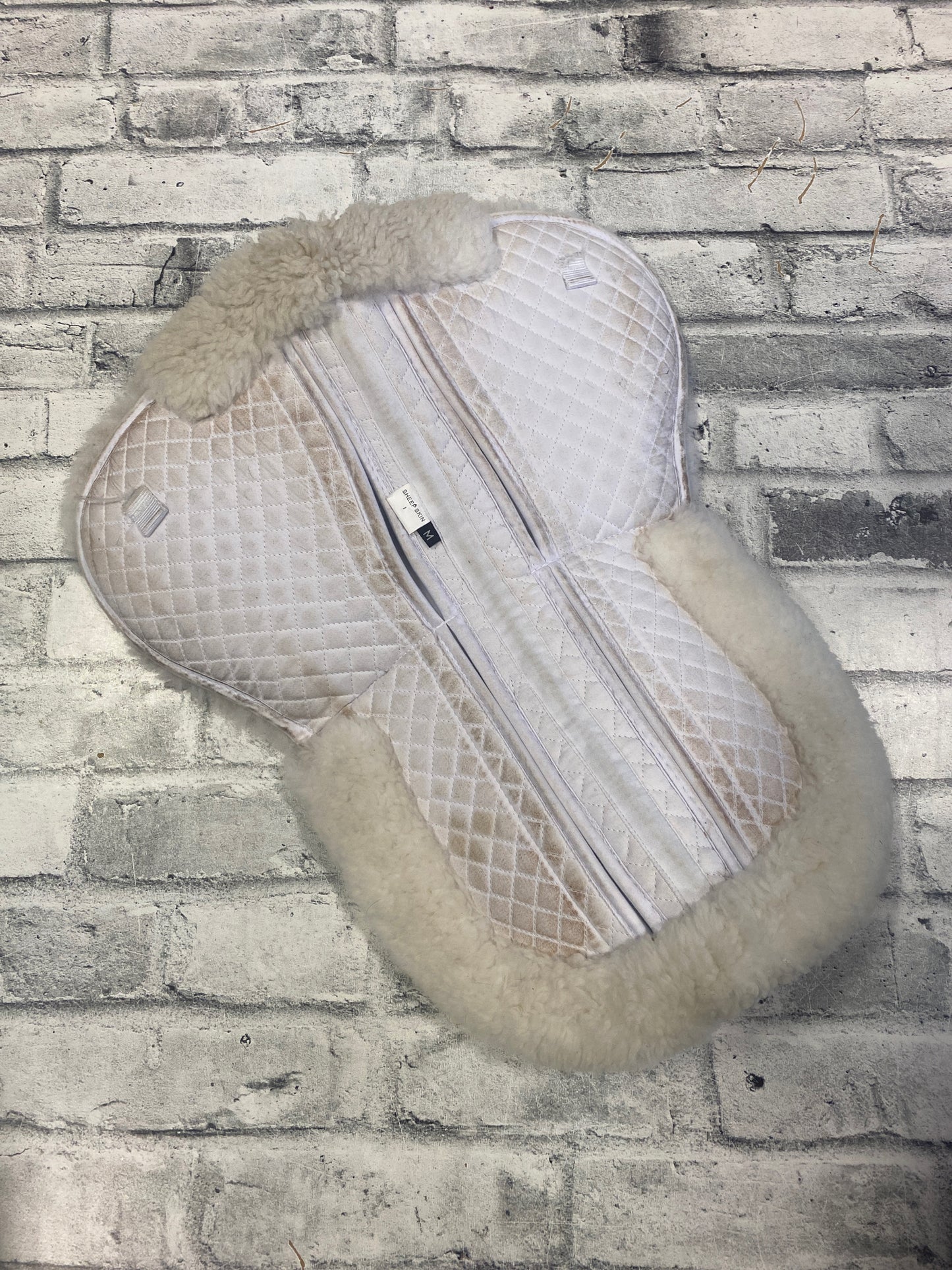 Shimmable Sheepskin Half Pad White M