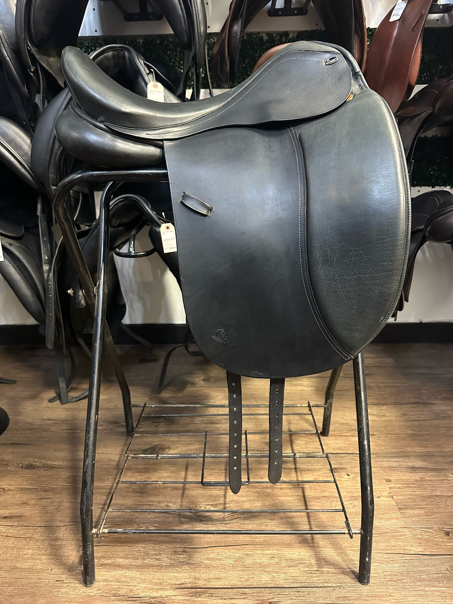 17.5" Circuit Dressage Saddle