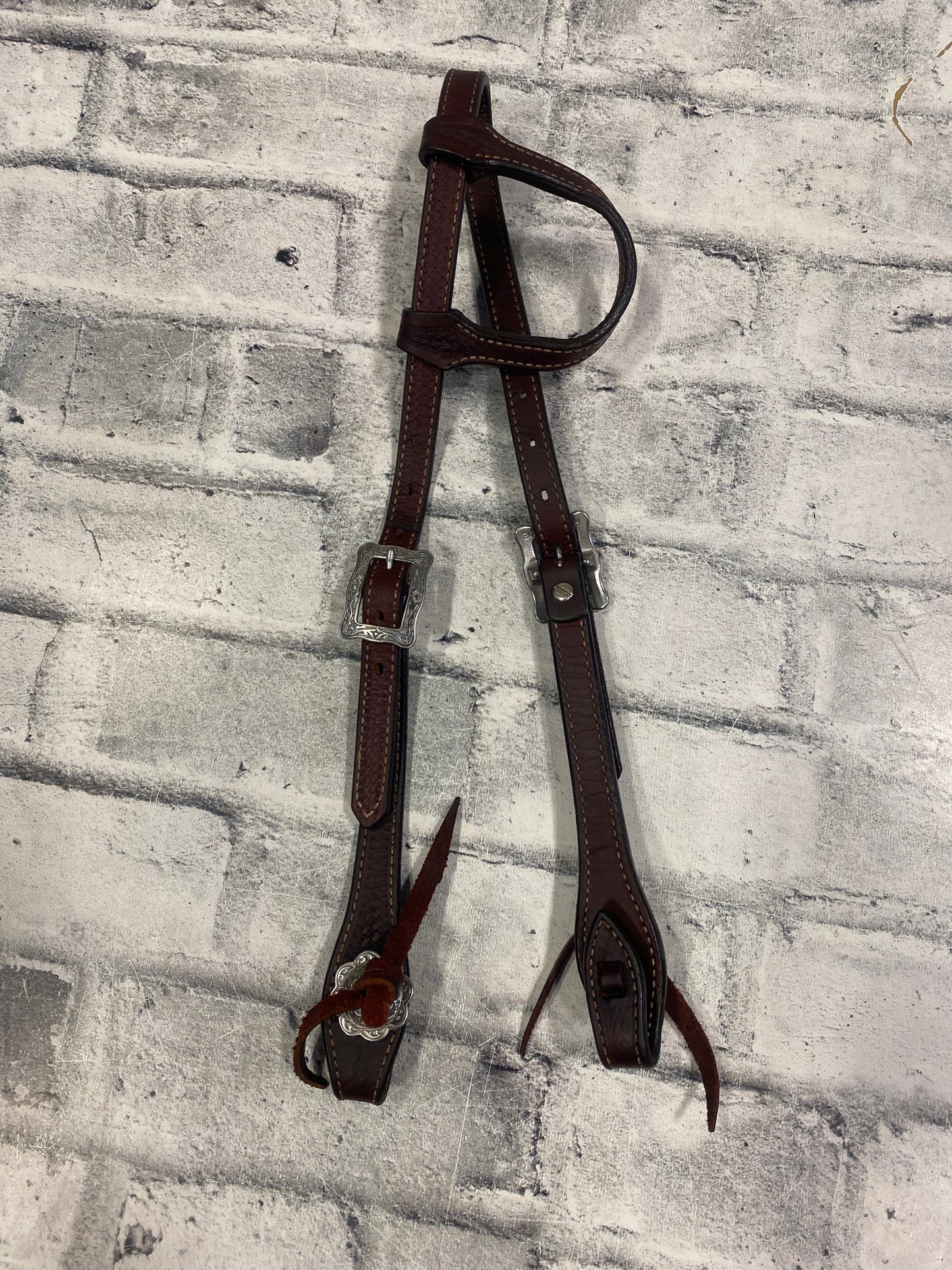 Weaver One Ear Headstall w/Tooled Silver Buckles