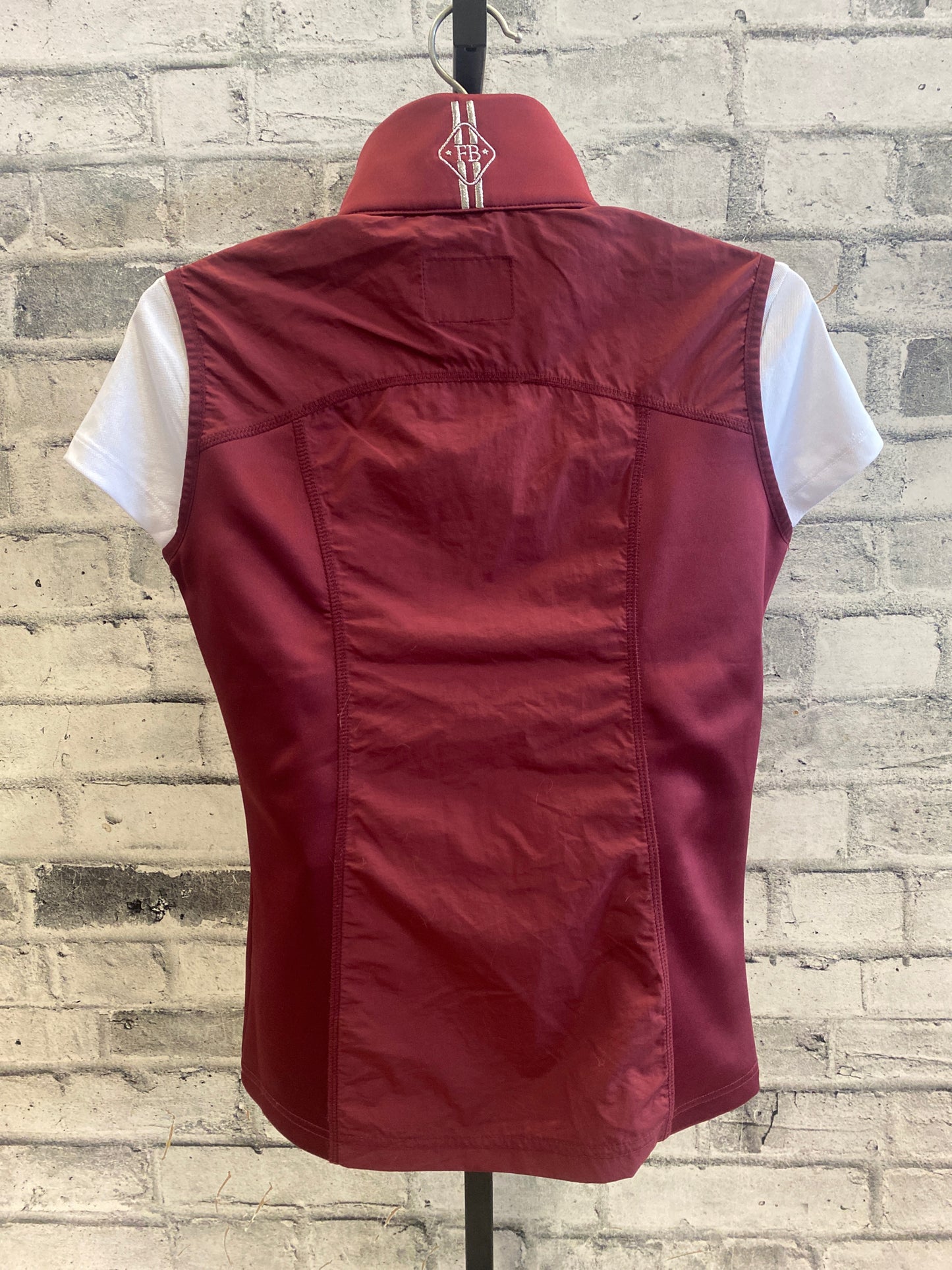 Felix Buhler Technical Vest Maroon S