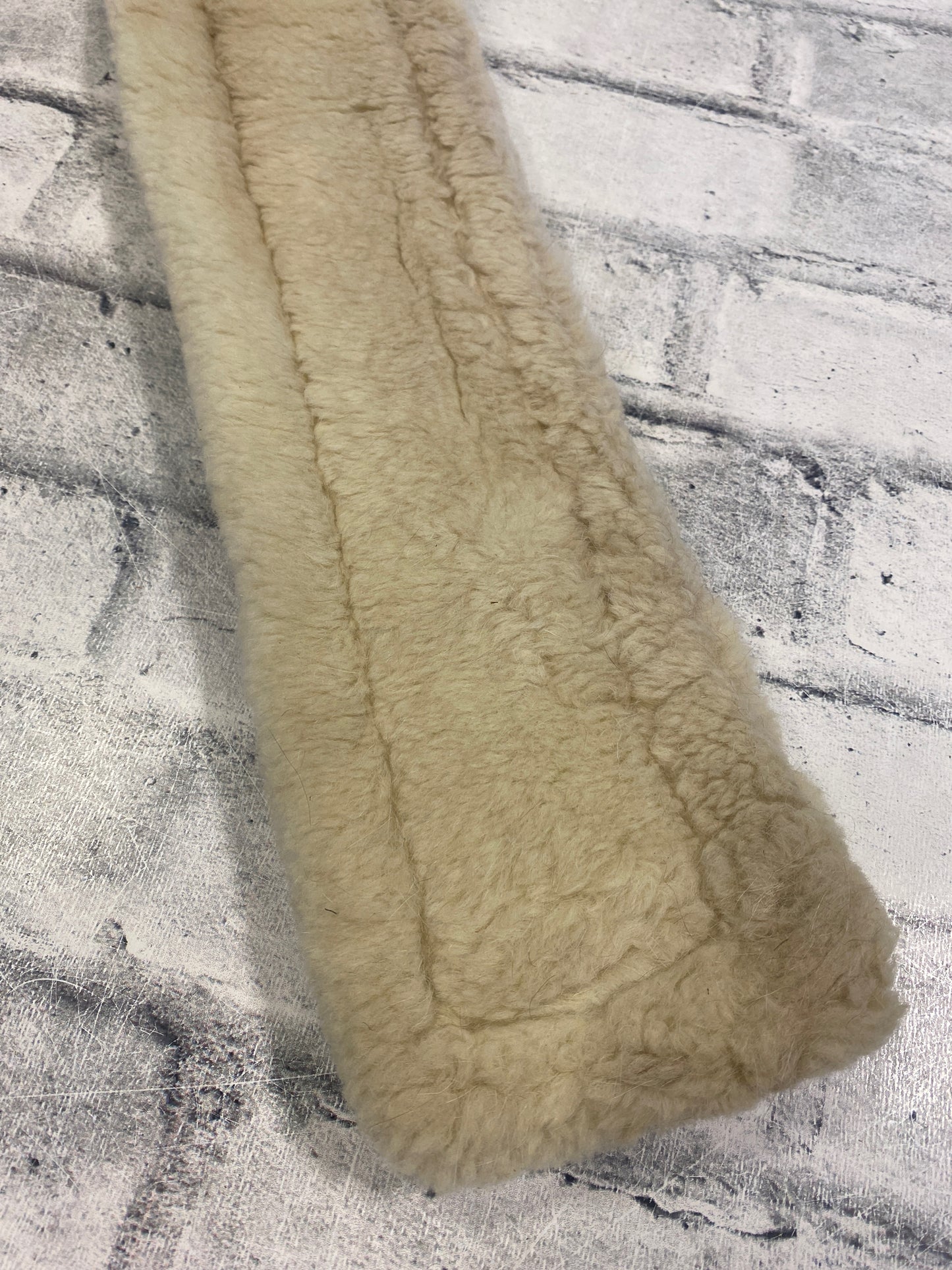32" Professional Choice Fuzzy Cinch Brown