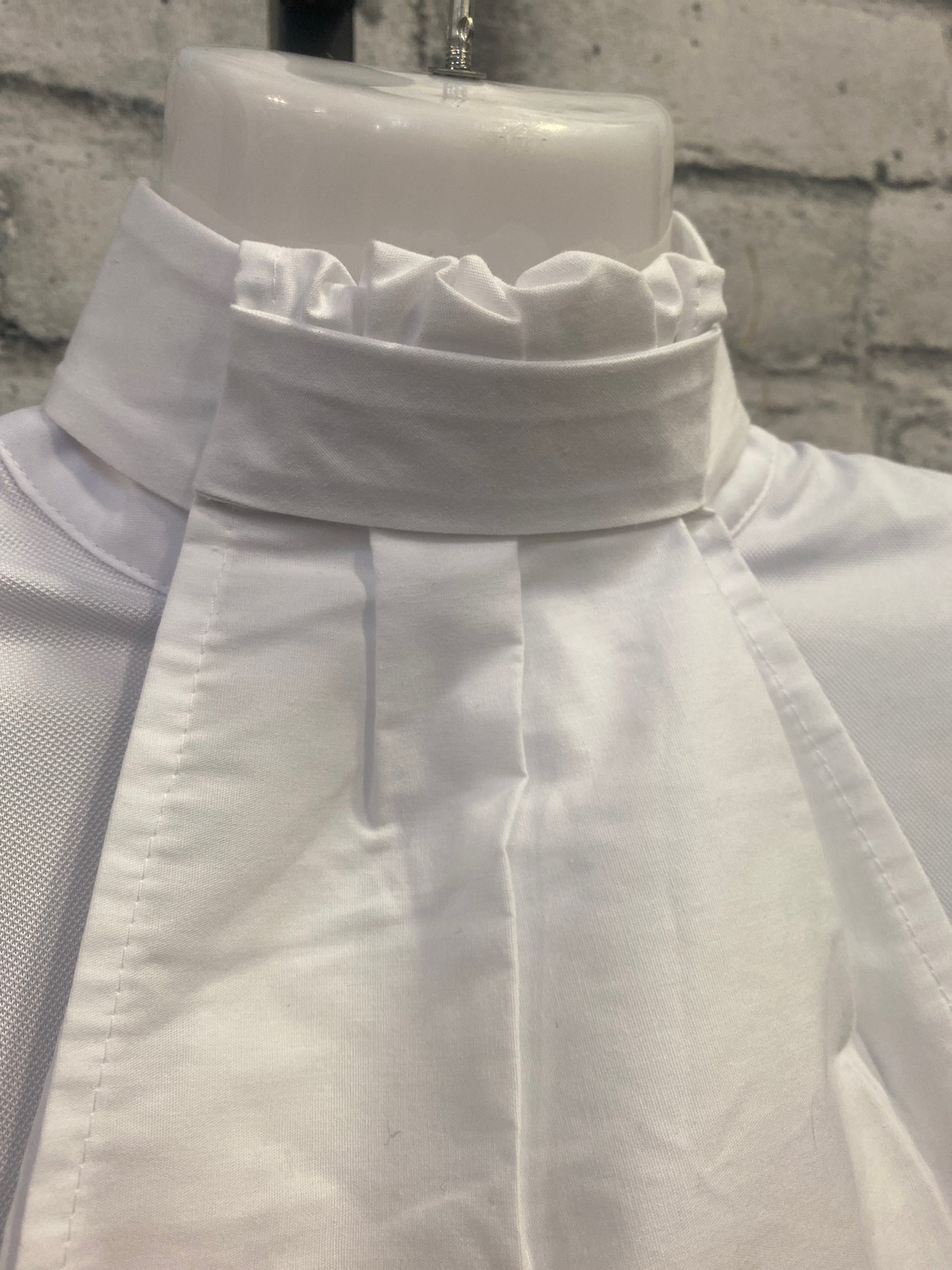 Klip Klop Kreations Choker Stock Tie - White