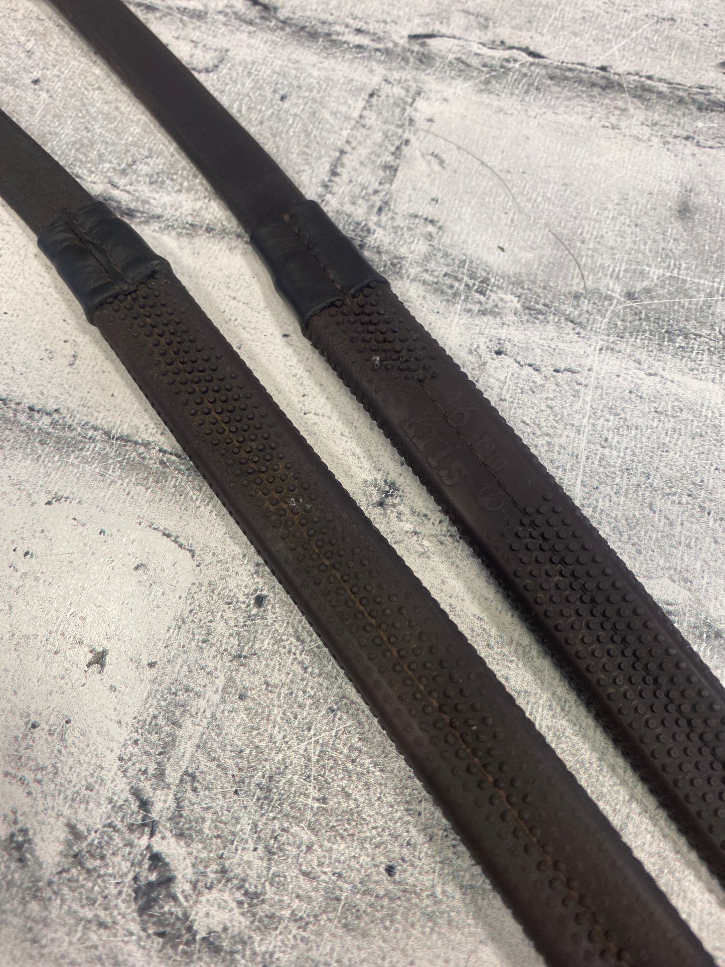 Kris Rubber Reins Brown