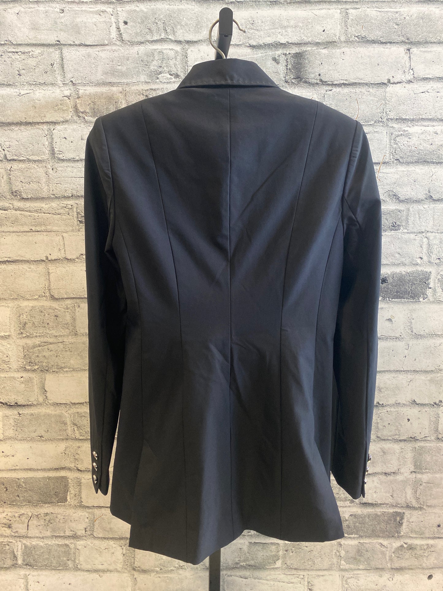 Asmar Show Jacket Black 6 - 3 buttons attached w/ pins