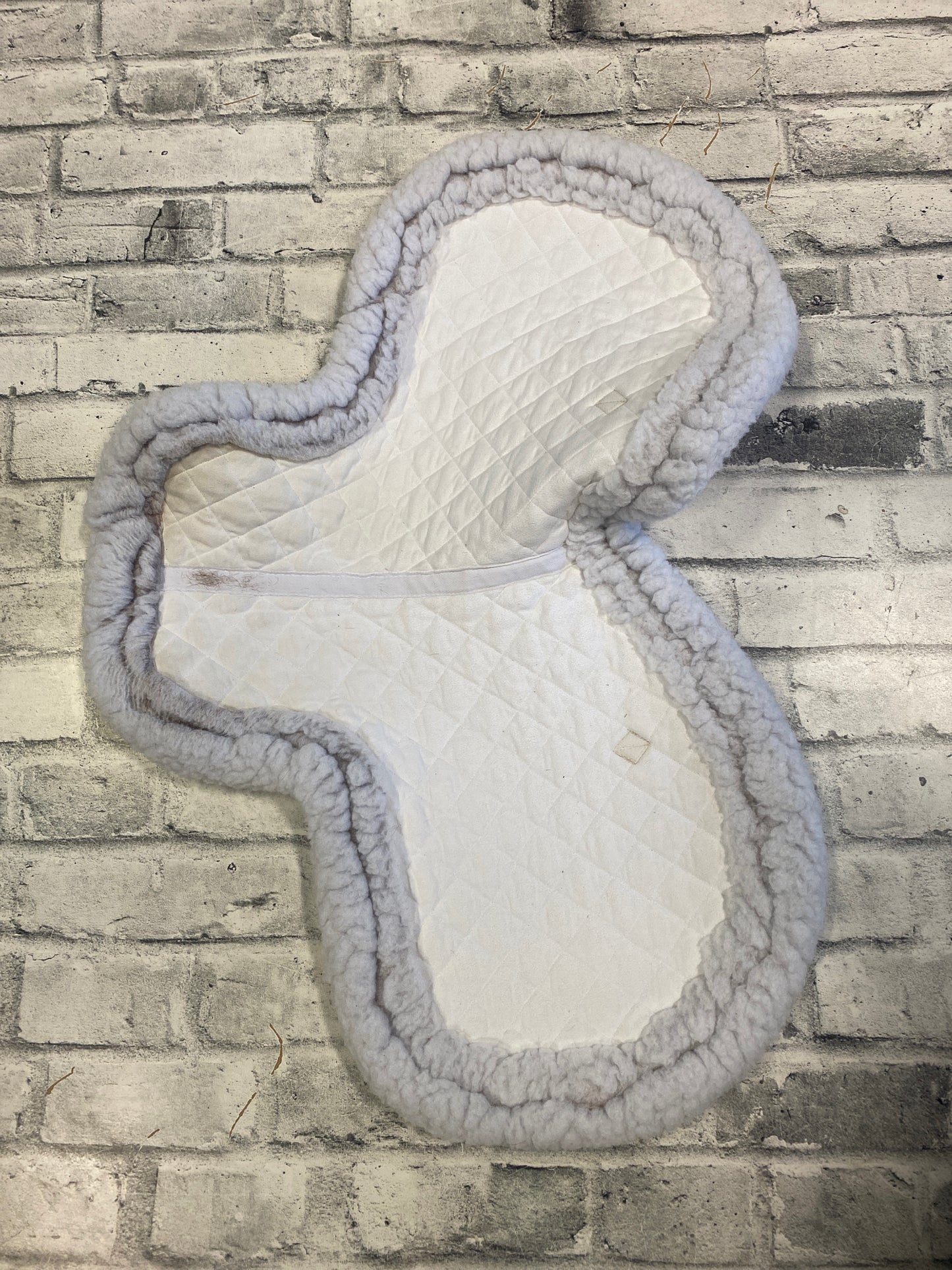 Ogilvy Fleece Shaped Pad White