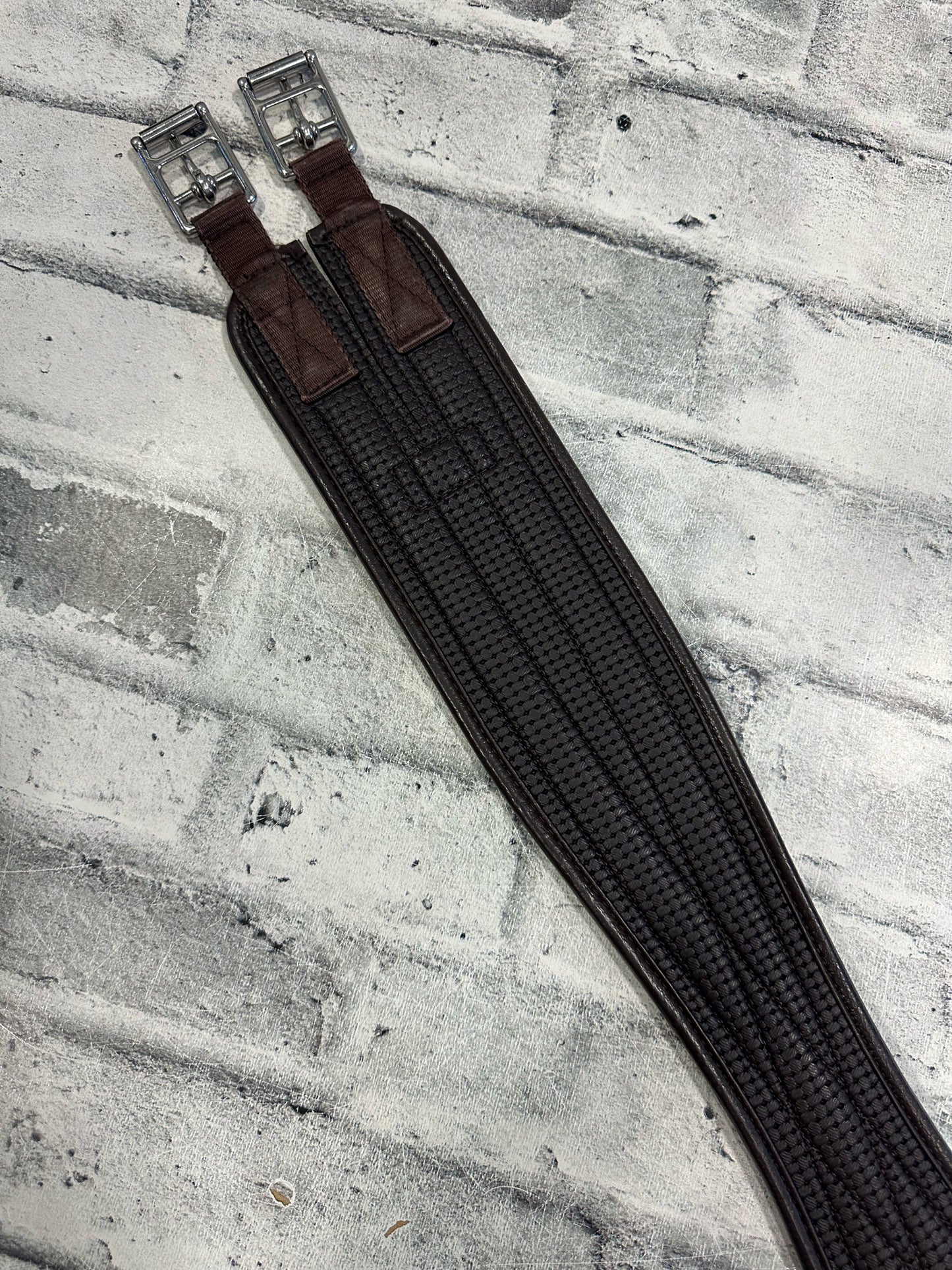 48" Thorowgood Neoprene Girth Brown w/ One Side Elastic