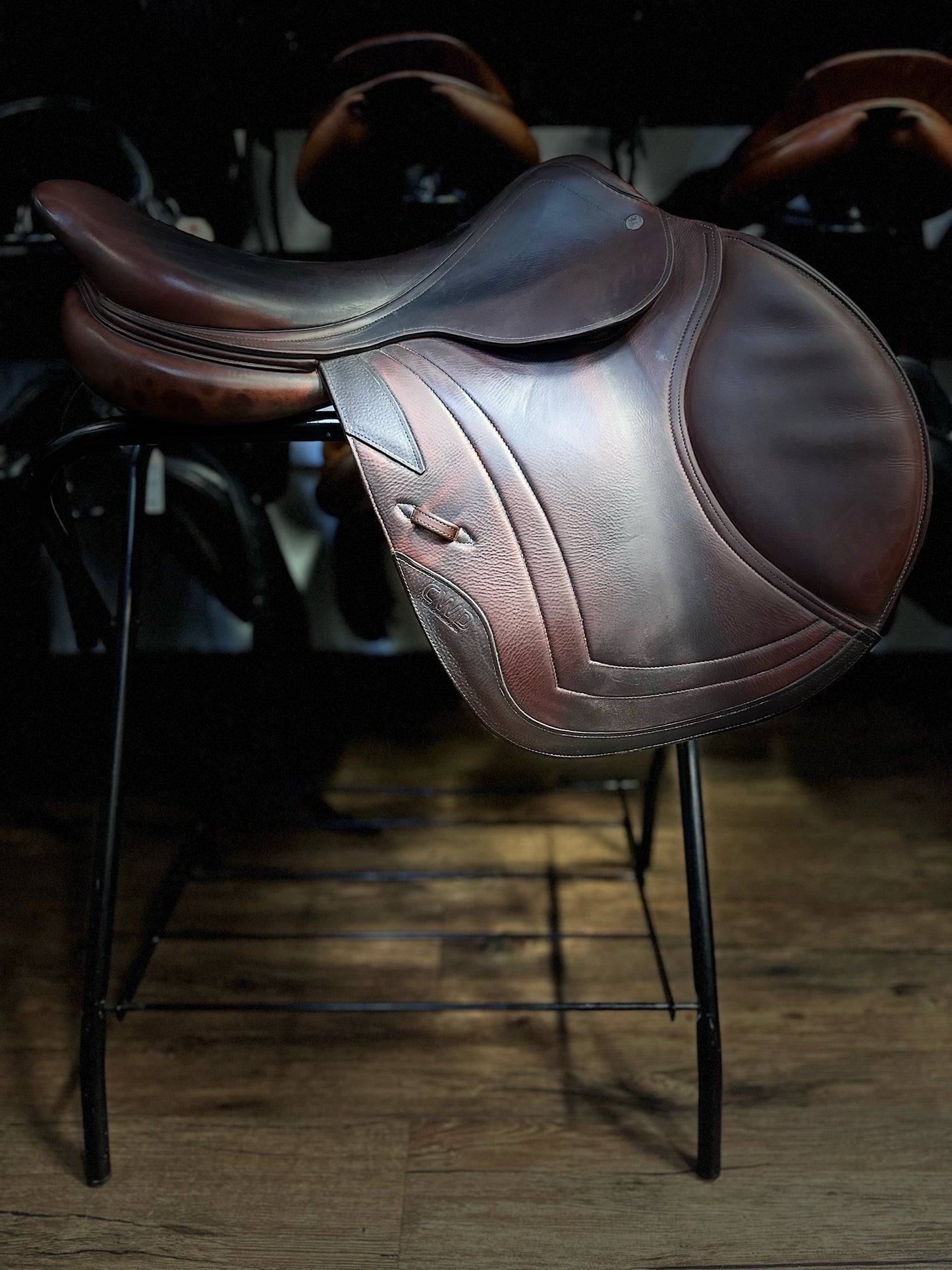 18.5" 2012 CWD CC Saddle SE02 4C Flap