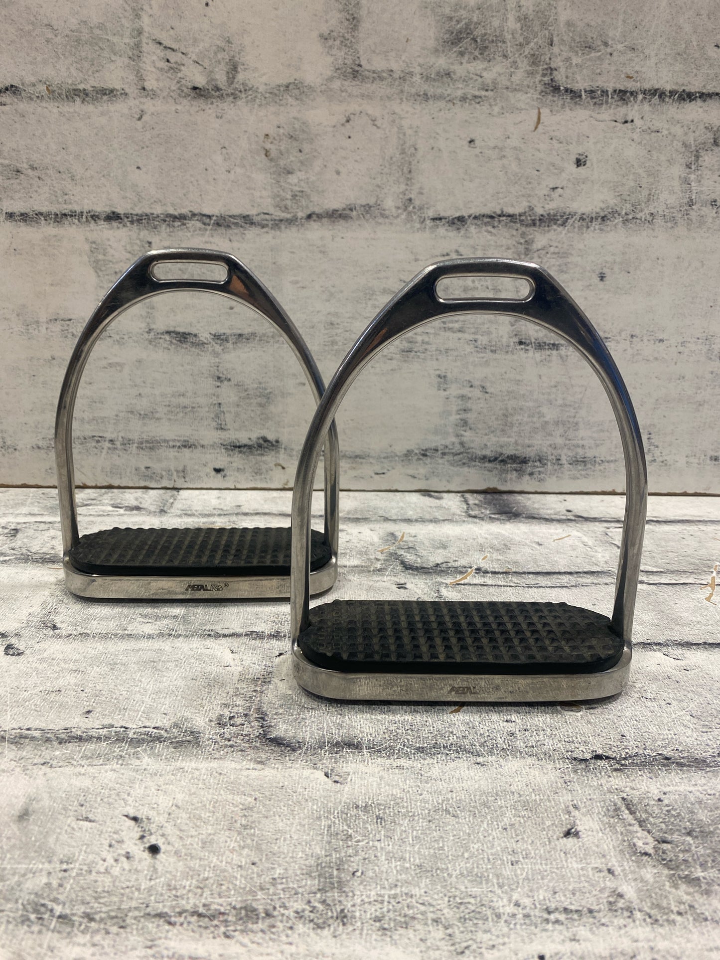 4.75" Metalab Stirrup Irons