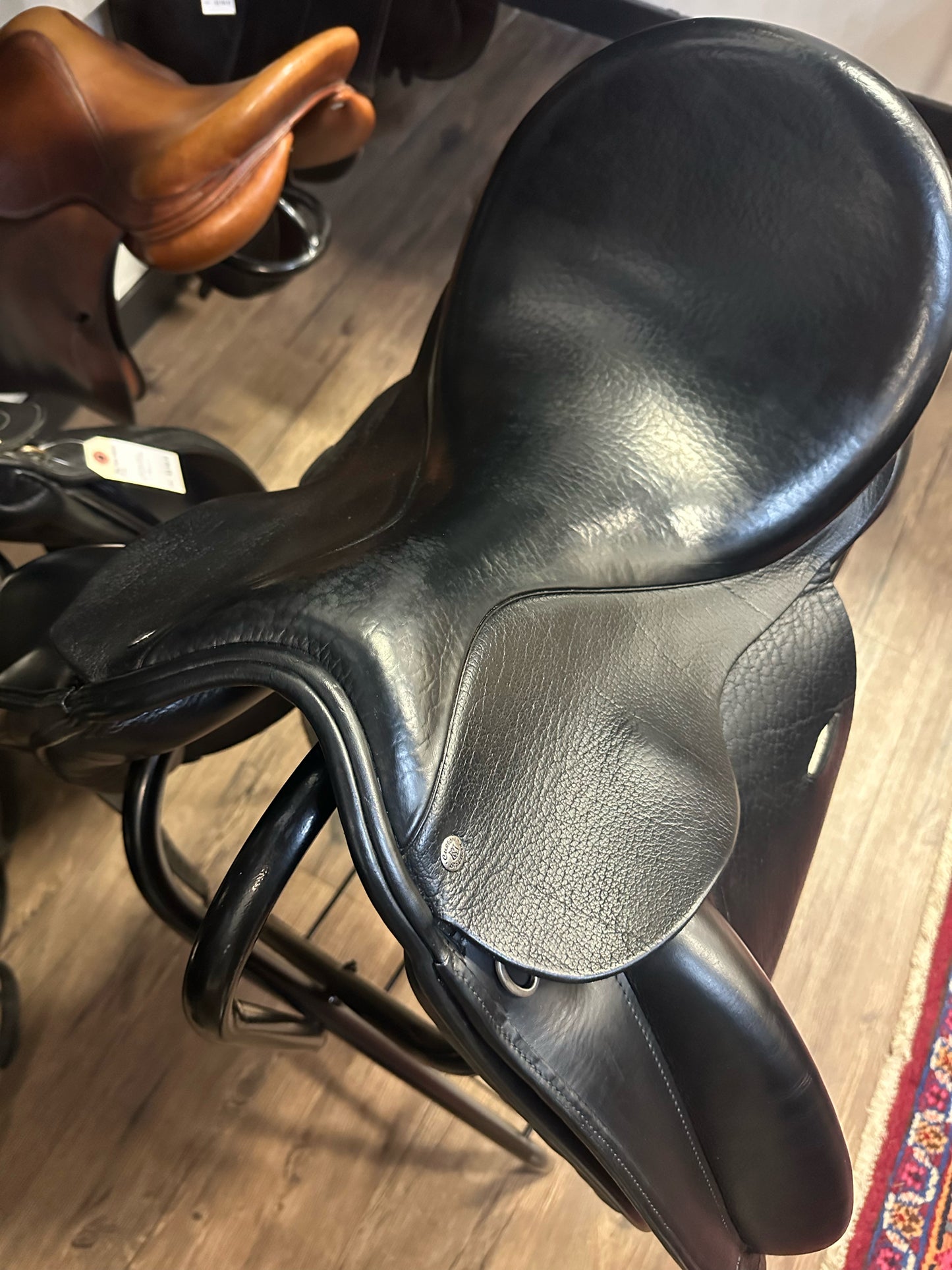 17.5" 2009 Wolfgang Solo Dressage Saddle Black