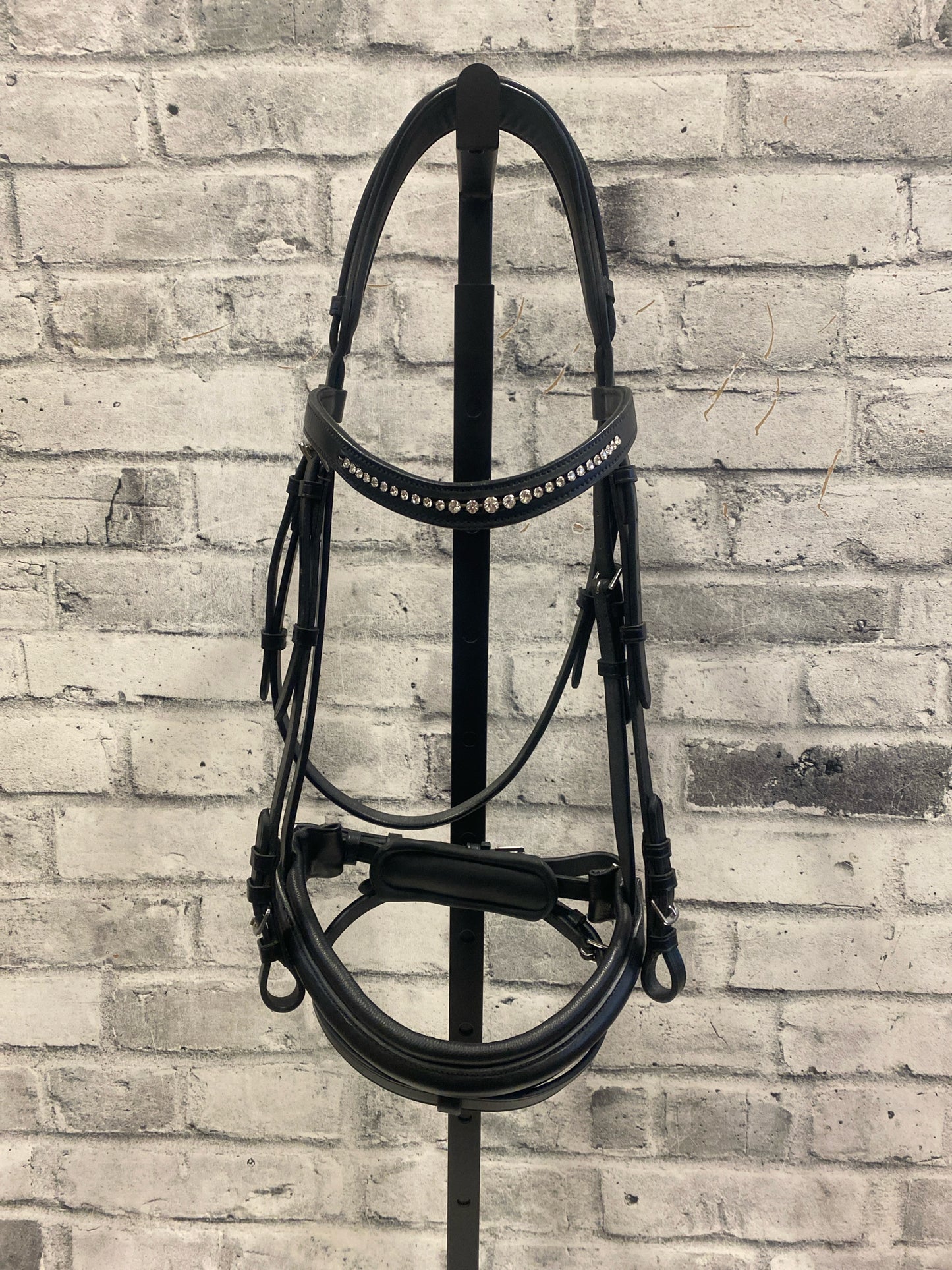 Dressage Bridle Black w/ Crank Noseband XF