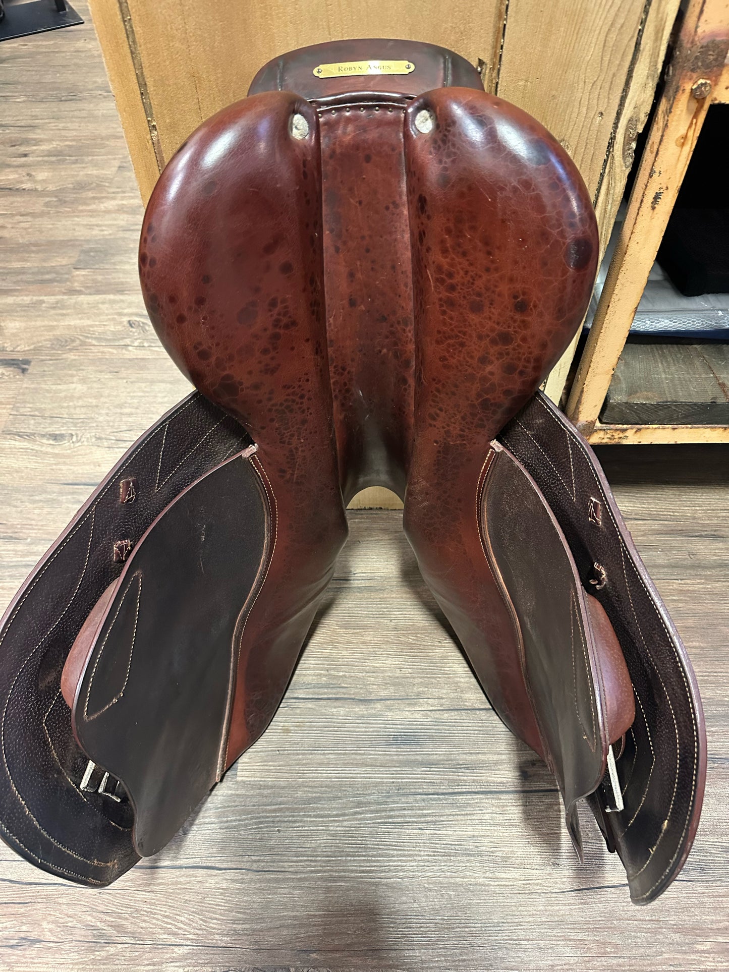 18.5" 2012 CWD CC Saddle SE02 4C Flap