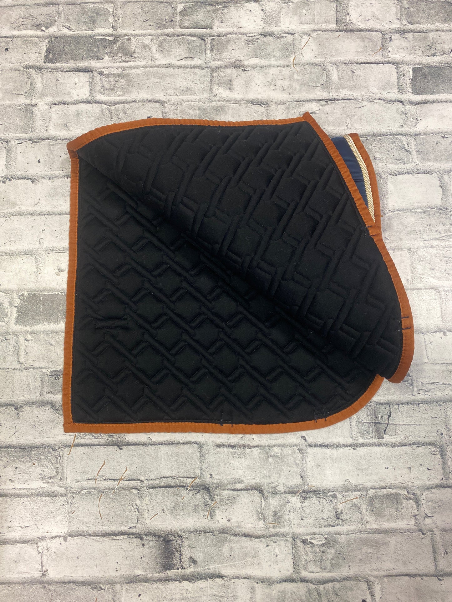 B//Vertigo Memory Foam Saddle Pad Navy/Orange F